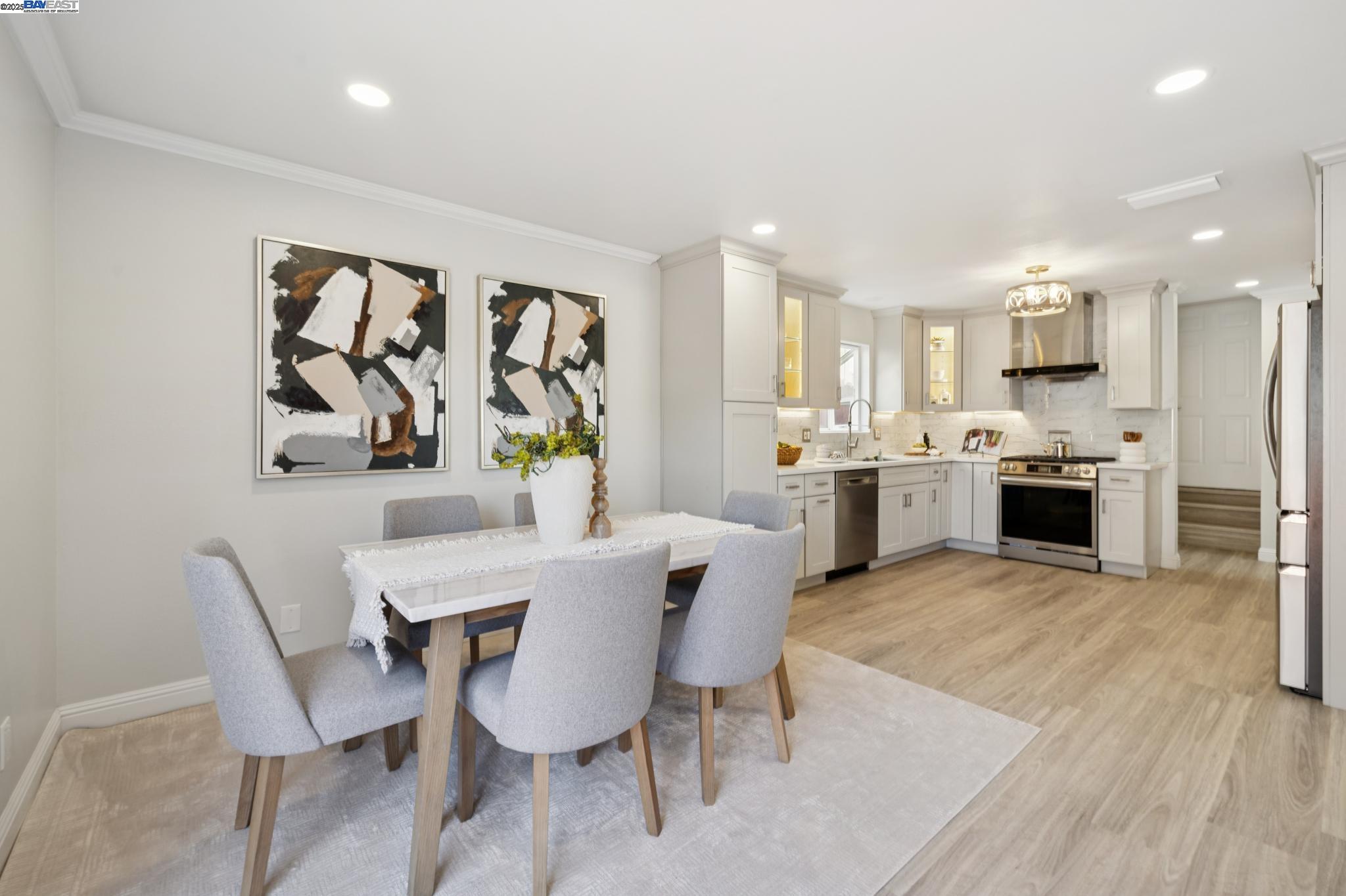 Detail Gallery Image 12 of 56 For 3594 Cama Ln, Castro Valley,  CA 94552 - 4 Beds | 2/1 Baths