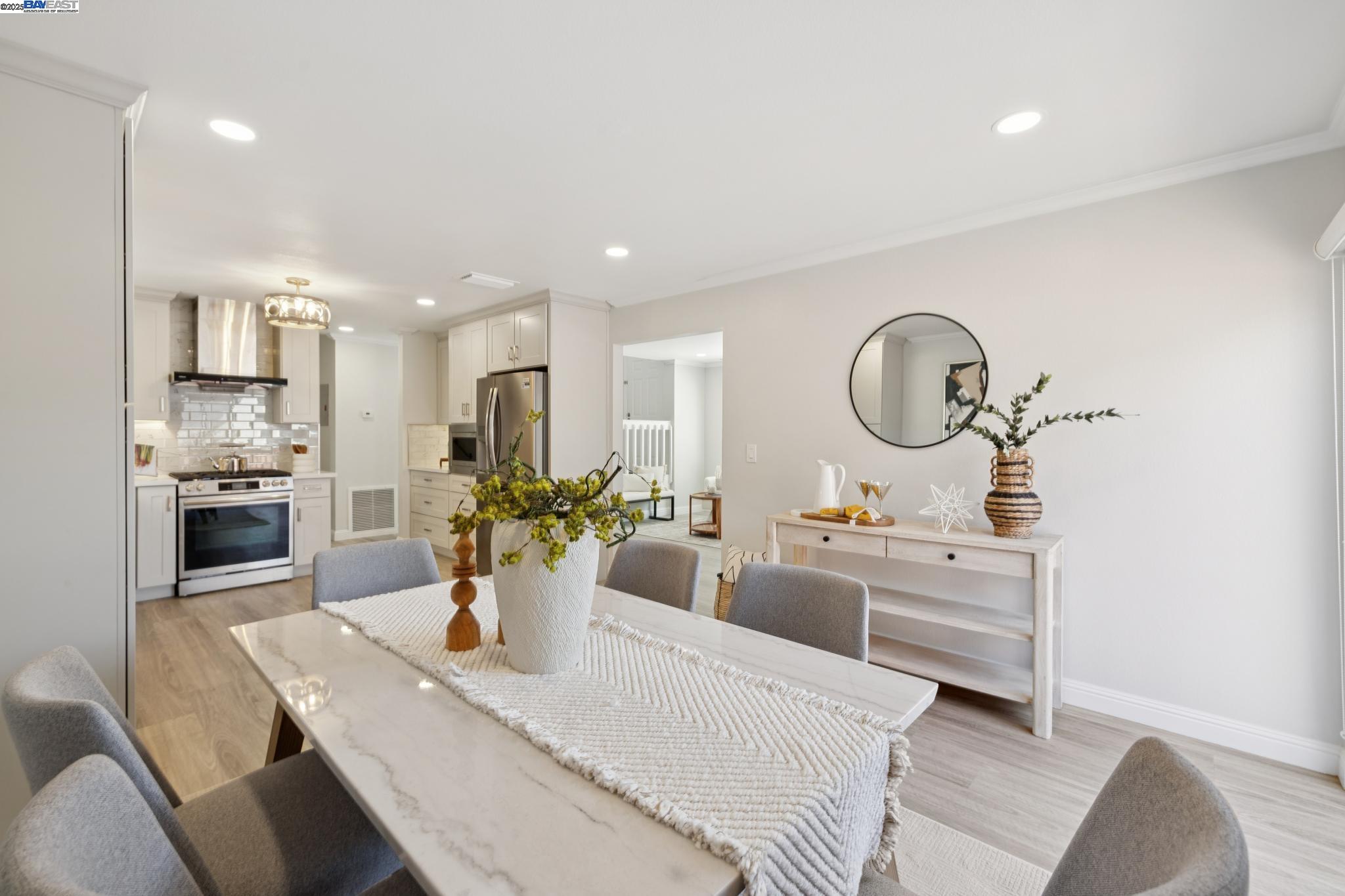 Detail Gallery Image 14 of 56 For 3594 Cama Ln, Castro Valley,  CA 94552 - 4 Beds | 2/1 Baths