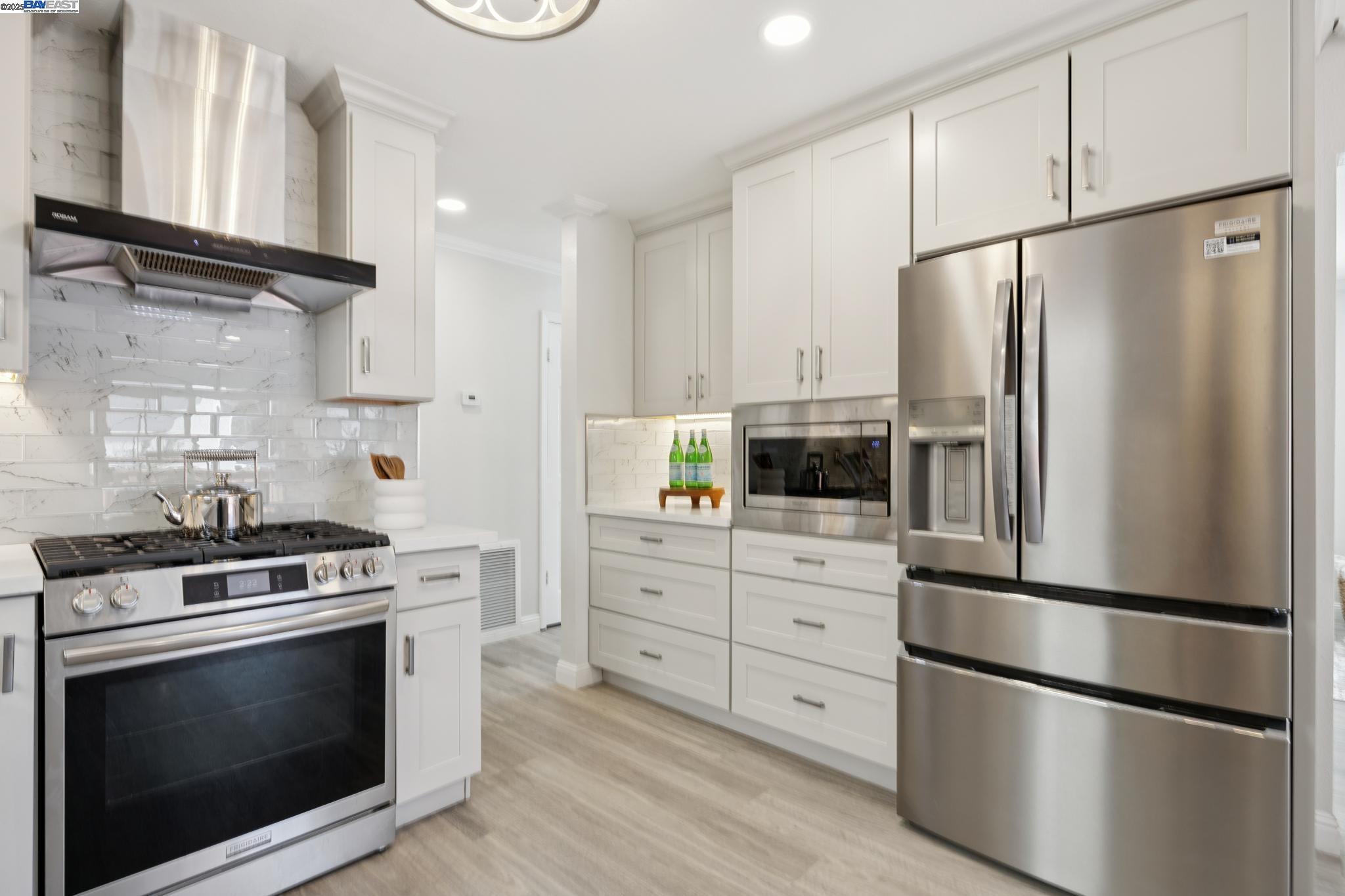Detail Gallery Image 21 of 56 For 3594 Cama Ln, Castro Valley,  CA 94552 - 4 Beds | 2/1 Baths