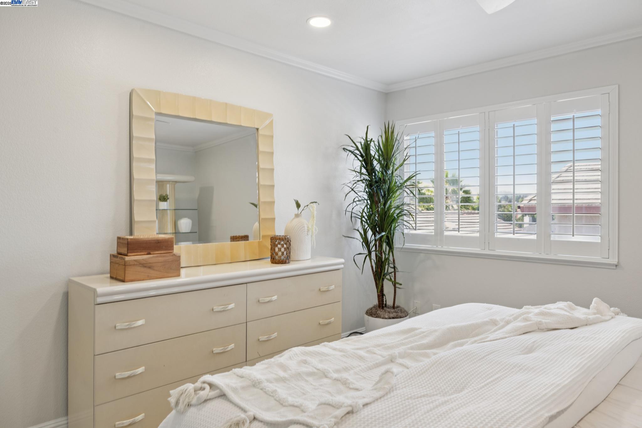 Detail Gallery Image 32 of 56 For 3594 Cama Ln, Castro Valley,  CA 94552 - 4 Beds | 2/1 Baths