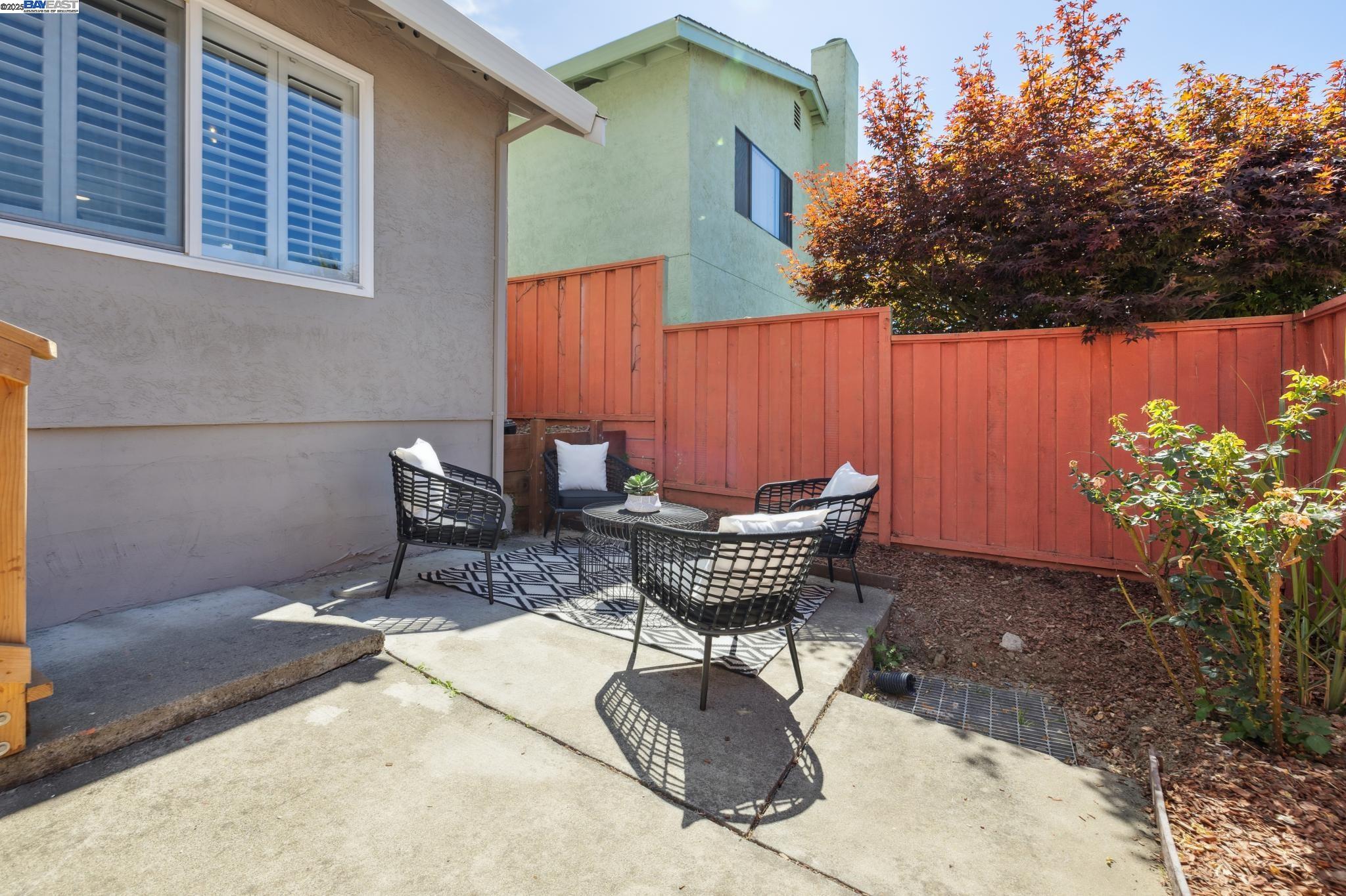 Detail Gallery Image 47 of 56 For 3594 Cama Ln, Castro Valley,  CA 94552 - 4 Beds | 2/1 Baths