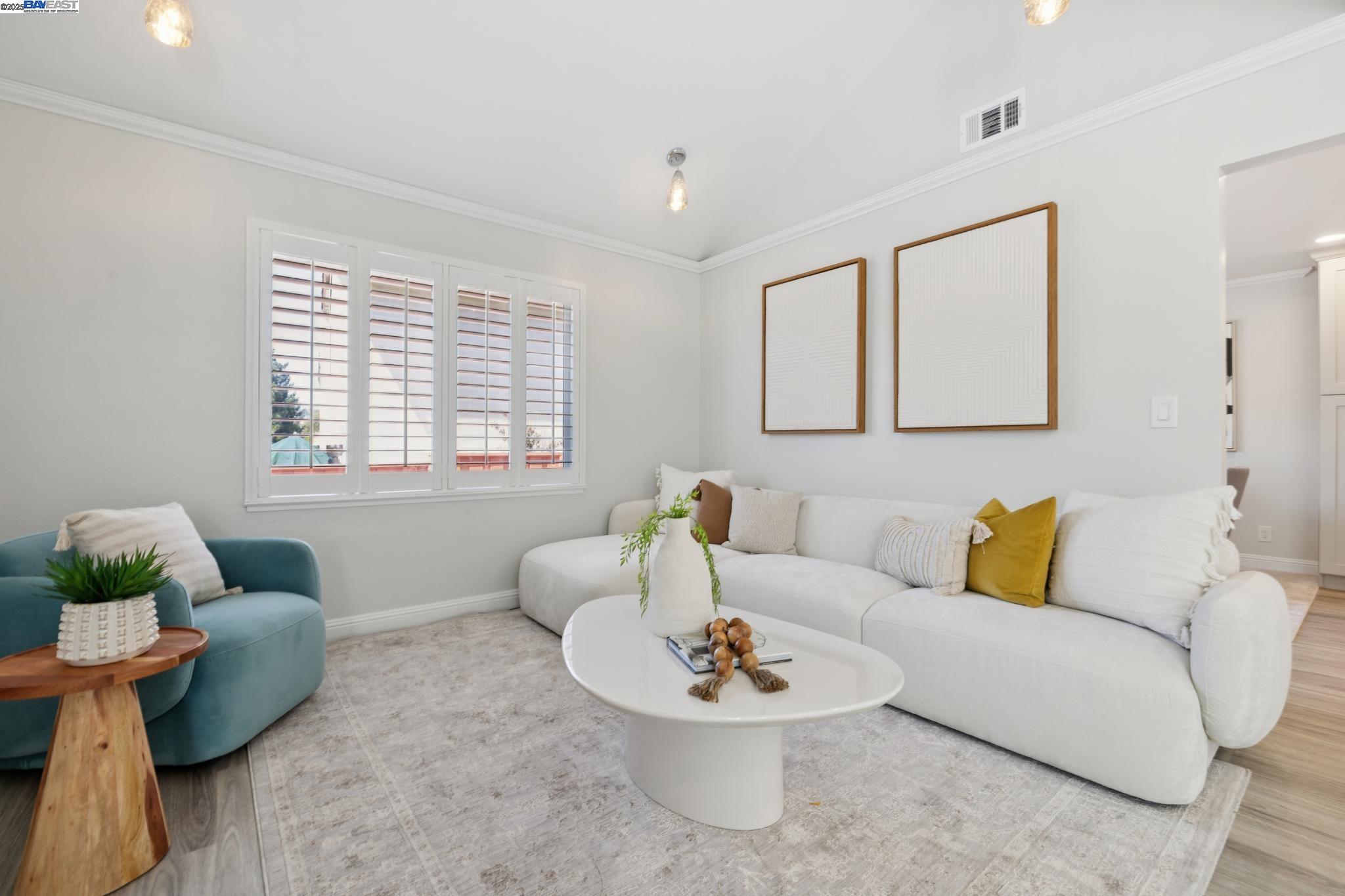 Detail Gallery Image 9 of 56 For 3594 Cama Ln, Castro Valley,  CA 94552 - 4 Beds | 2/1 Baths