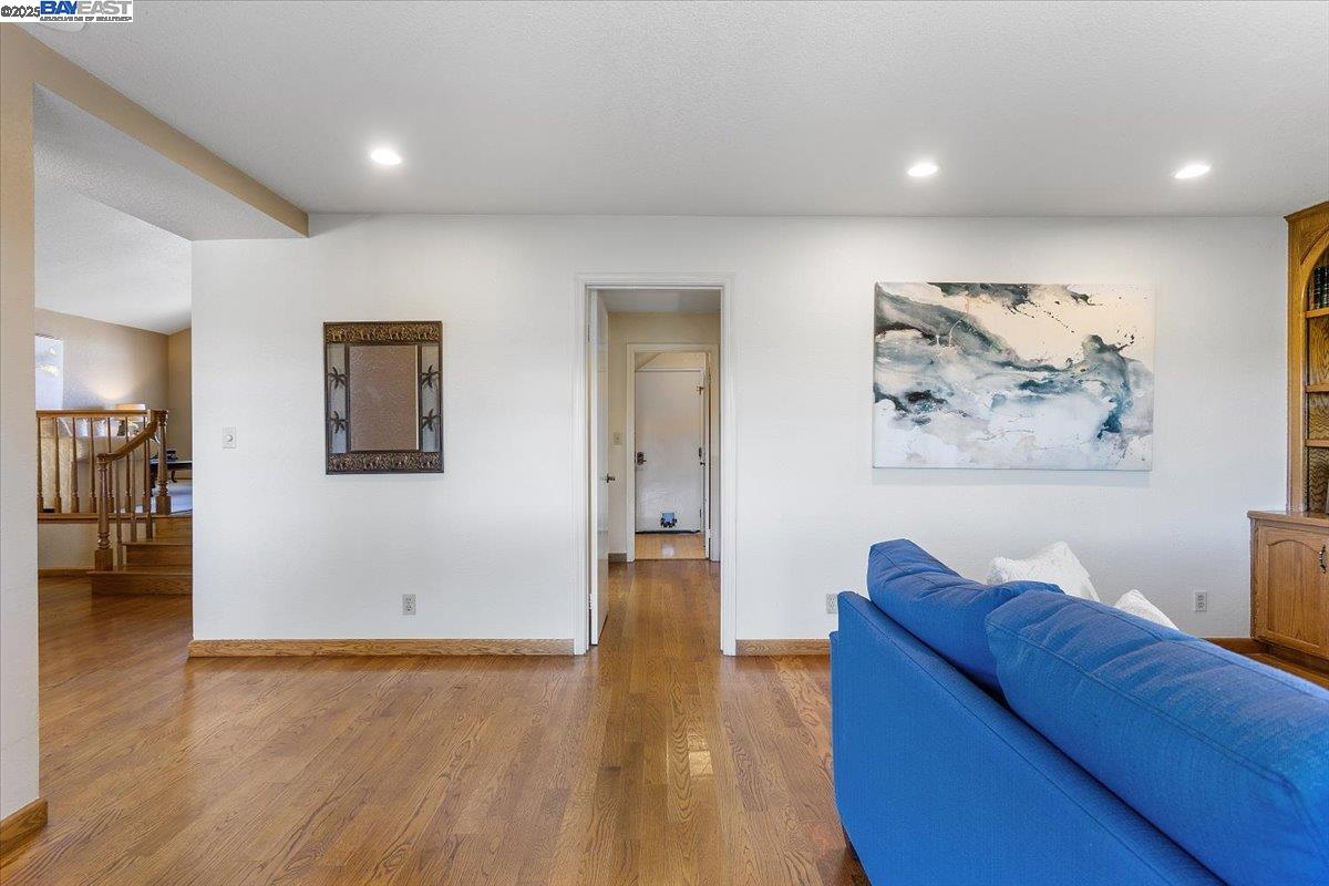 Detail Gallery Image 19 of 51 For 6444 Boone Dr, Castro Valley,  CA 94552 - 4 Beds | 3 Baths