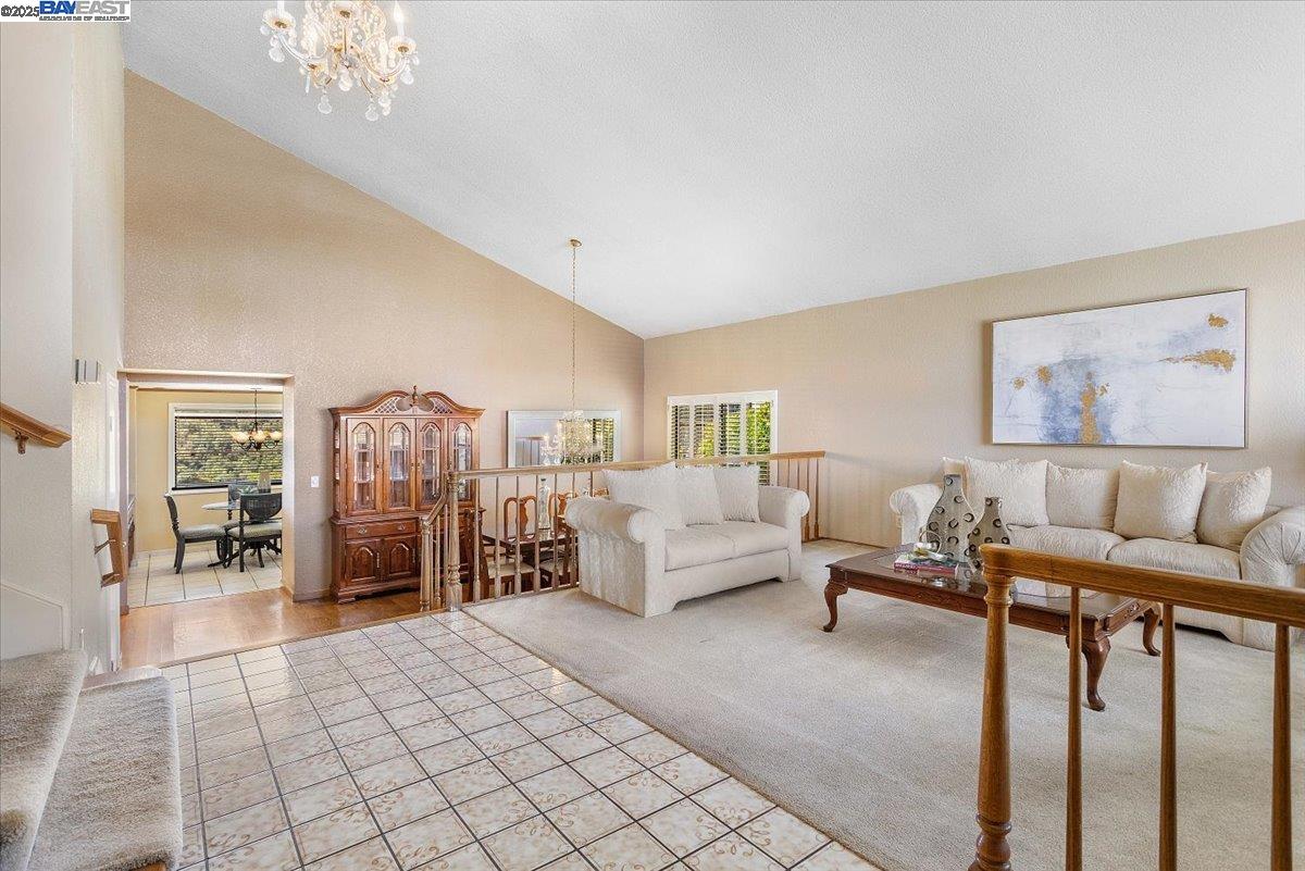 Detail Gallery Image 4 of 51 For 6444 Boone Dr, Castro Valley,  CA 94552 - 4 Beds | 3 Baths