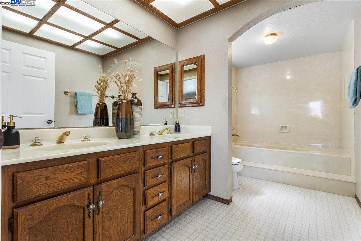 Detail Gallery Image 32 of 51 For 6444 Boone Dr, Castro Valley,  CA 94552 - 4 Beds | 3 Baths