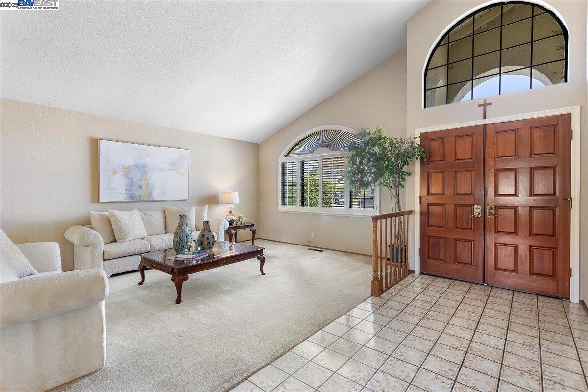 Detail Gallery Image 7 of 51 For 6444 Boone Dr, Castro Valley,  CA 94552 - 4 Beds | 3 Baths