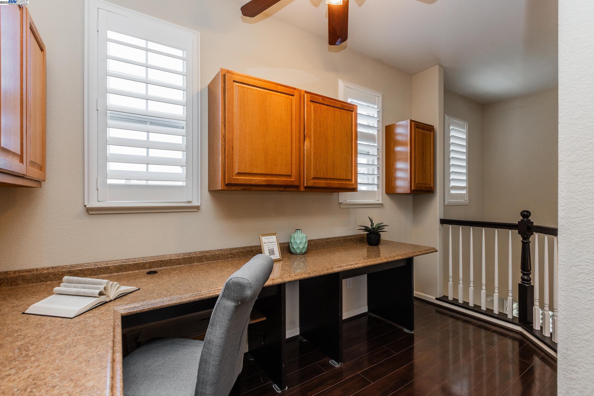 Detail Gallery Image 17 of 38 For 261 Kelley Mist Ct, Tracy,  CA 95377 - 5 Beds | 3 Baths