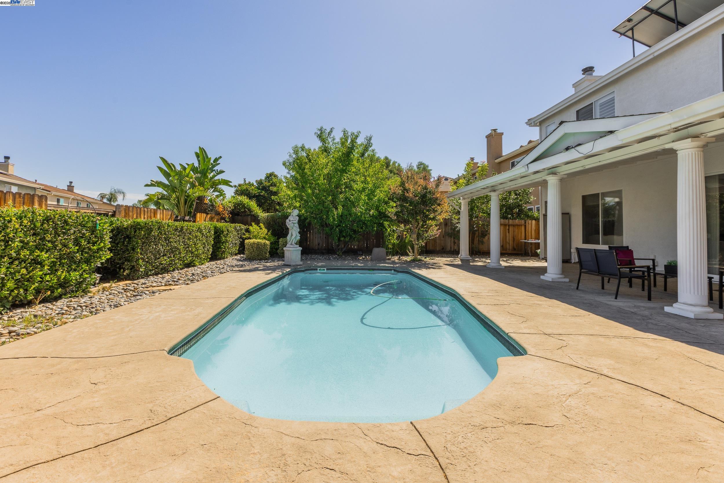 Detail Gallery Image 30 of 38 For 261 Kelley Mist Ct, Tracy,  CA 95377 - 5 Beds | 3 Baths