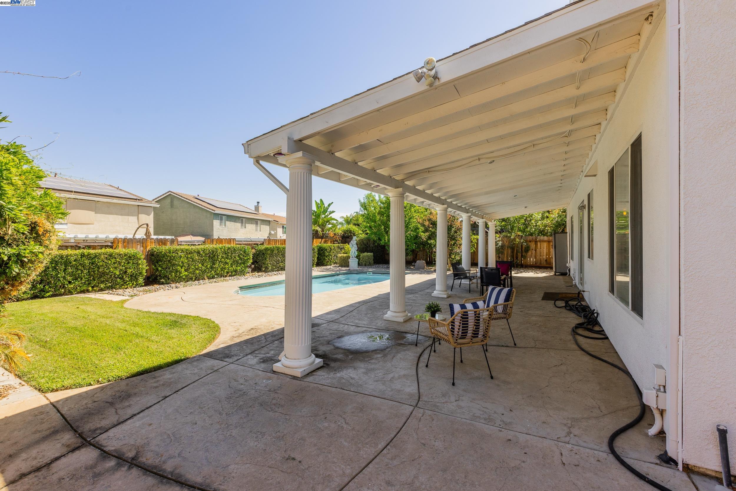 Detail Gallery Image 33 of 38 For 261 Kelley Mist Ct, Tracy,  CA 95377 - 5 Beds | 3 Baths