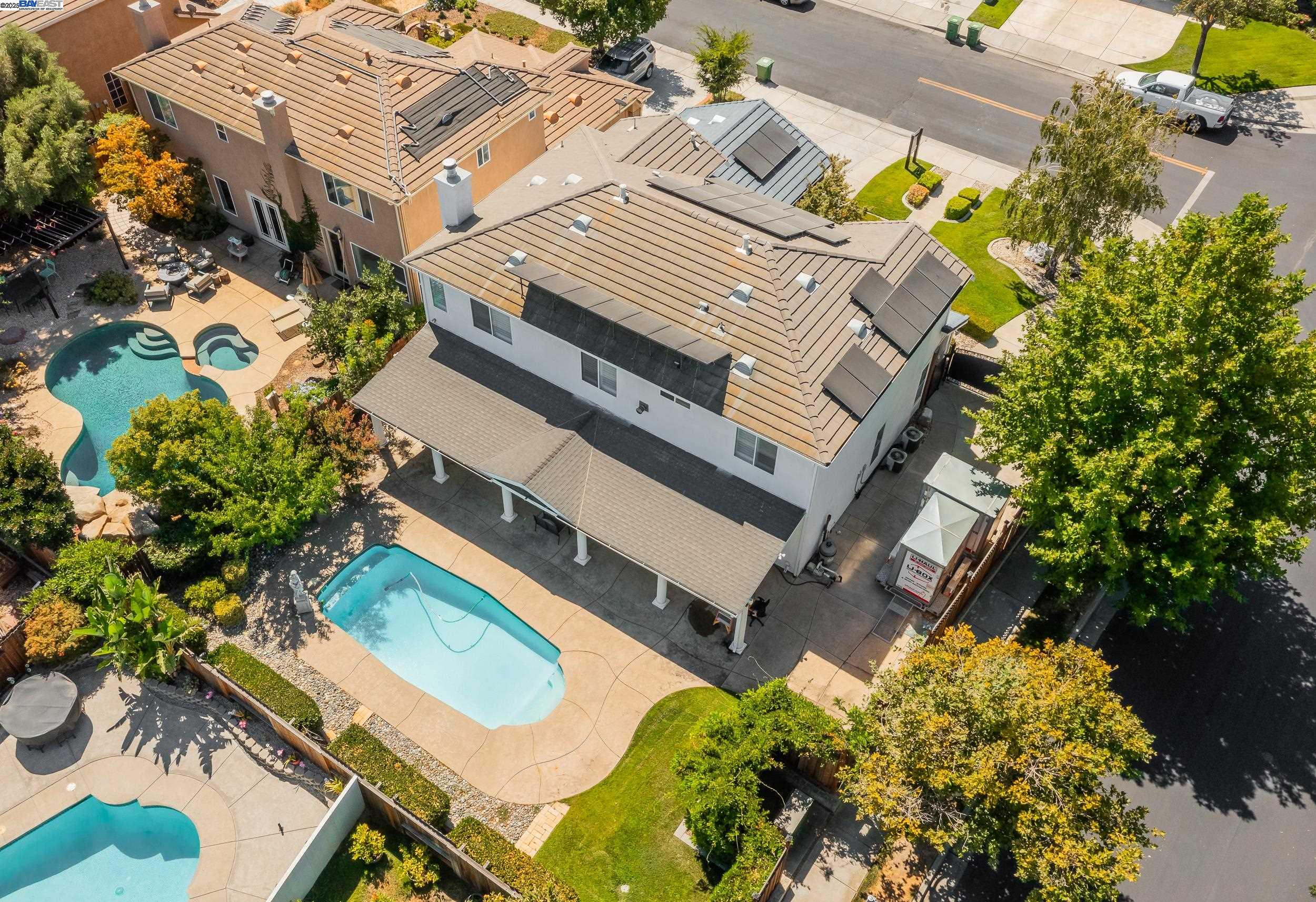 Detail Gallery Image 34 of 38 For 261 Kelley Mist Ct, Tracy,  CA 95377 - 5 Beds | 3 Baths