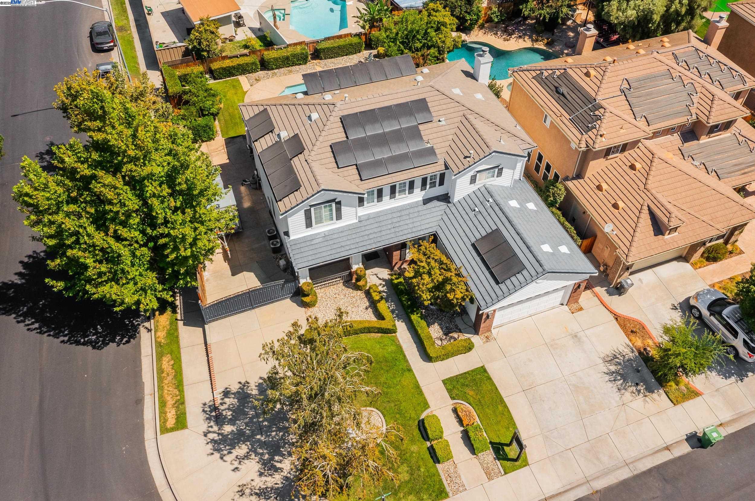 Detail Gallery Image 37 of 38 For 261 Kelley Mist Ct, Tracy,  CA 95377 - 5 Beds | 3 Baths