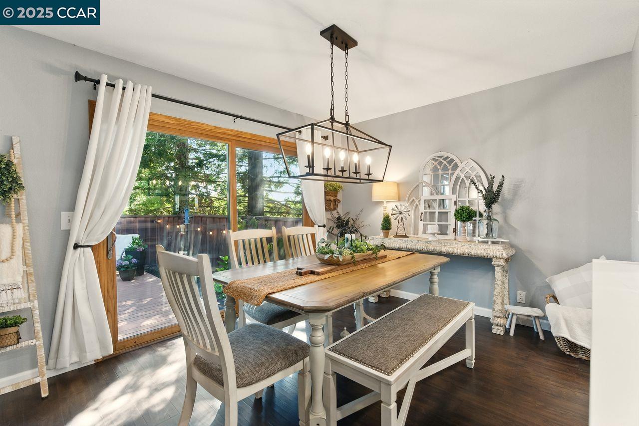 Detail Gallery Image 5 of 35 For 223 via Pinada Ln, Martinez,  CA 94553 - 3 Beds | 2/1 Baths