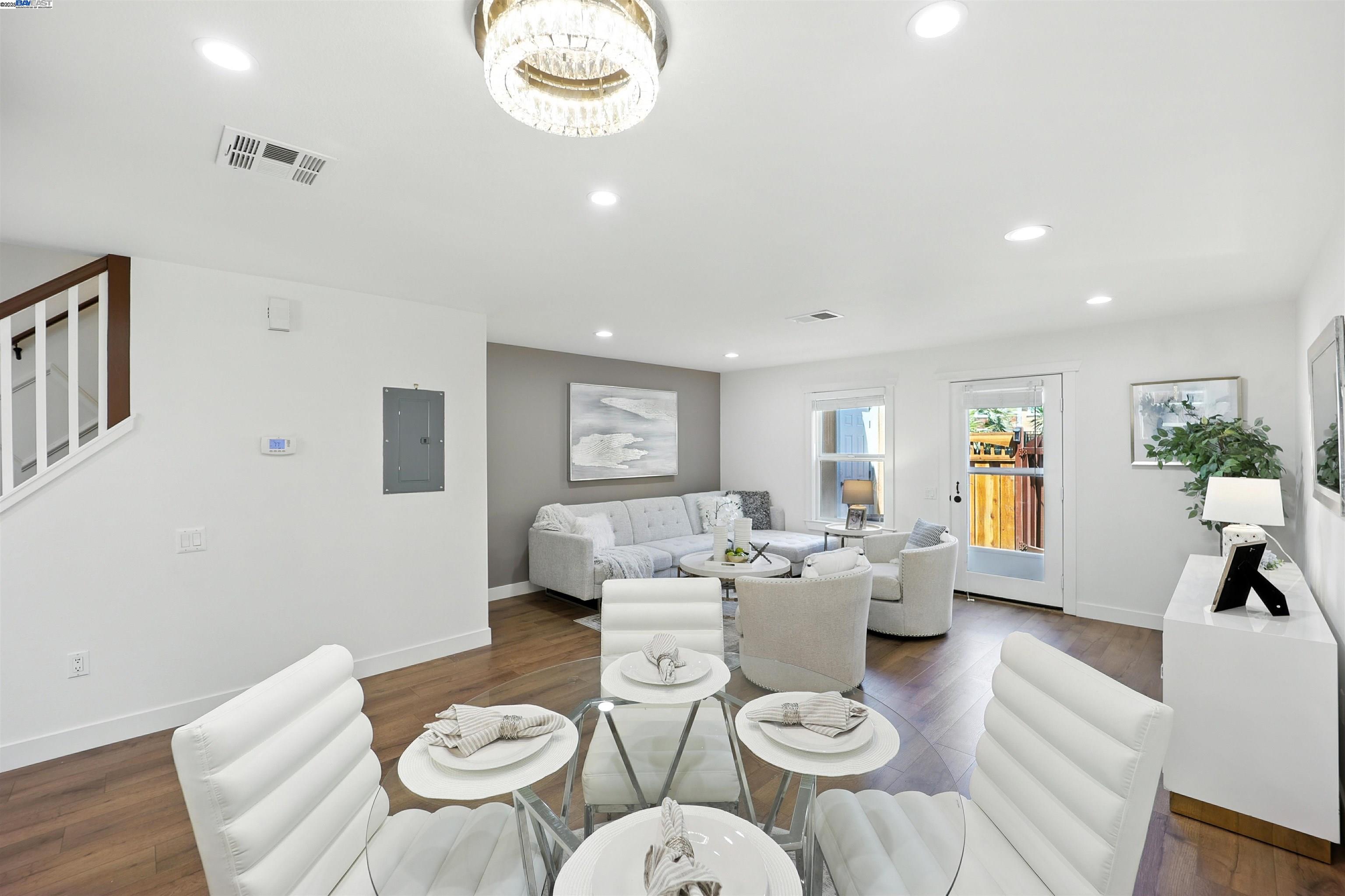 Detail Gallery Image 15 of 46 For 865 Carlisle Way #128,  Sunnyvale,  CA 94087 - 2 Beds | 2/1 Baths