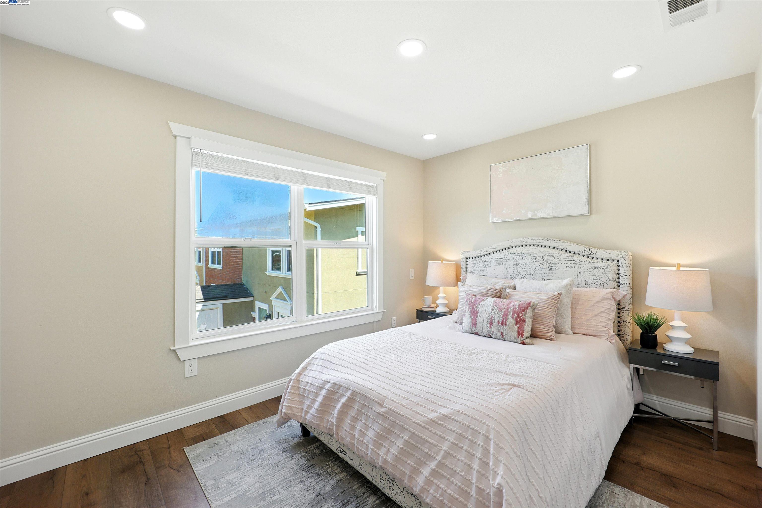 Detail Gallery Image 24 of 46 For 865 Carlisle Way #128,  Sunnyvale,  CA 94087 - 2 Beds | 2/1 Baths