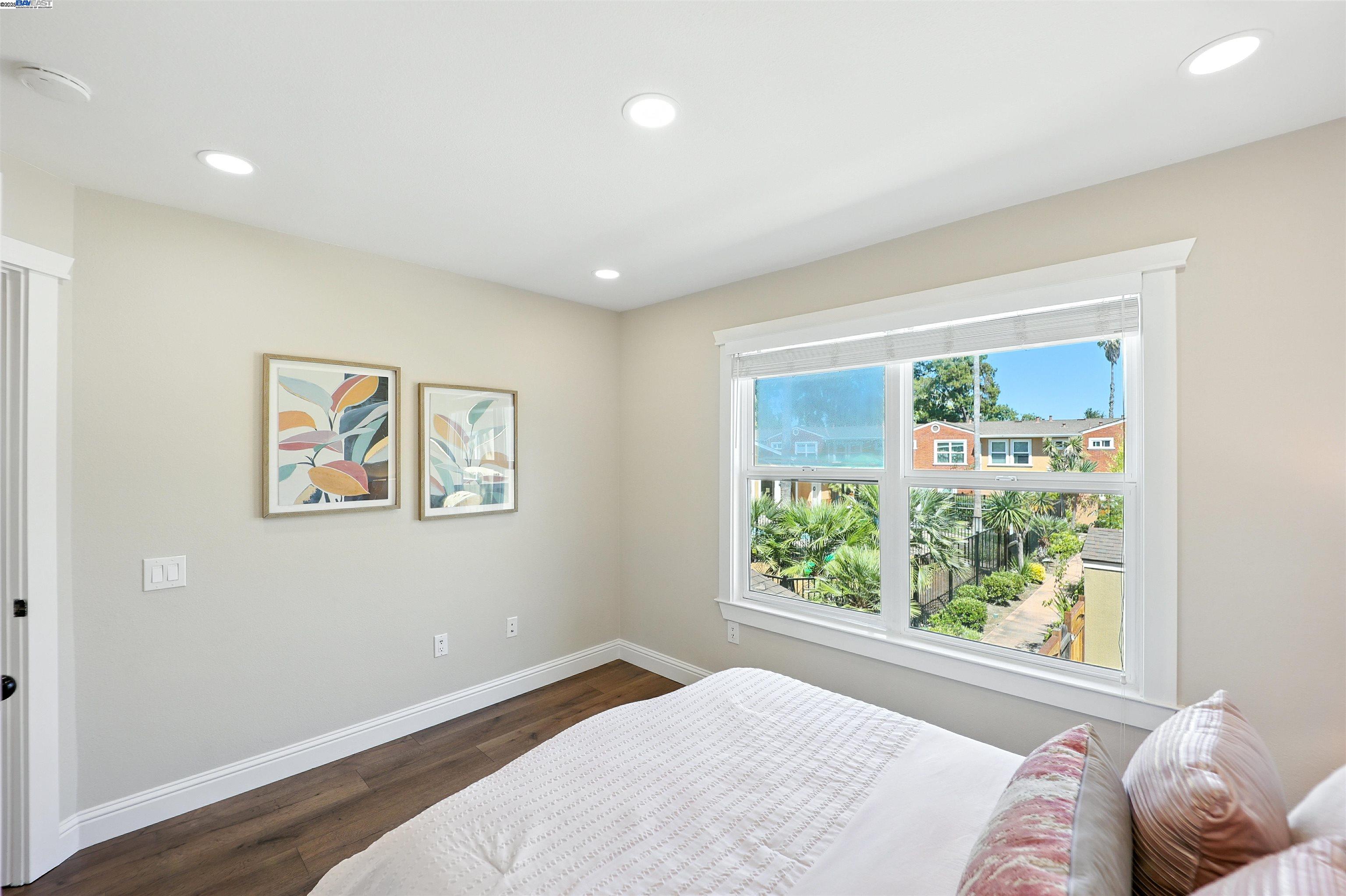 Detail Gallery Image 26 of 46 For 865 Carlisle Way #128,  Sunnyvale,  CA 94087 - 2 Beds | 2/1 Baths