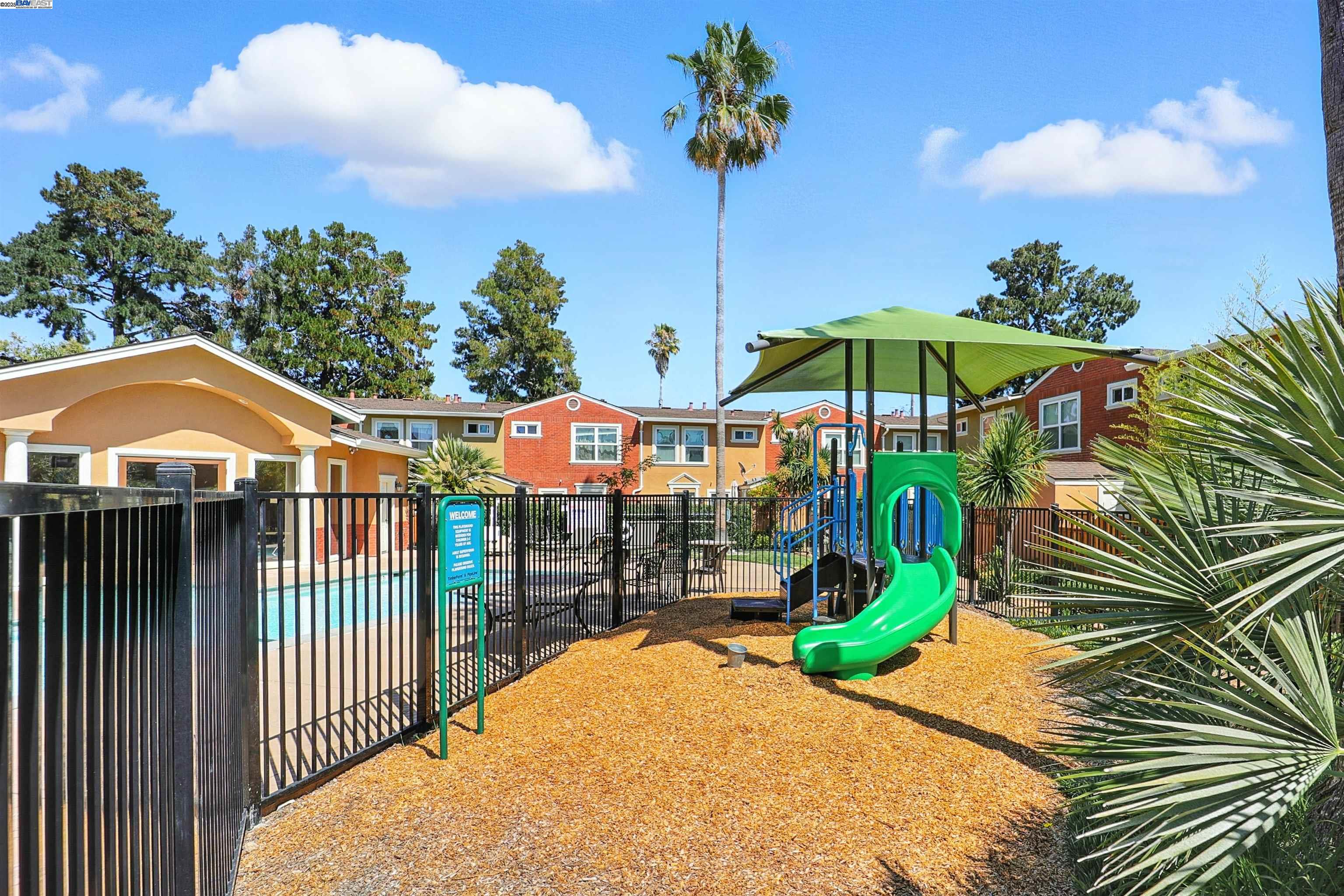Detail Gallery Image 32 of 46 For 865 Carlisle Way #128,  Sunnyvale,  CA 94087 - 2 Beds | 2/1 Baths