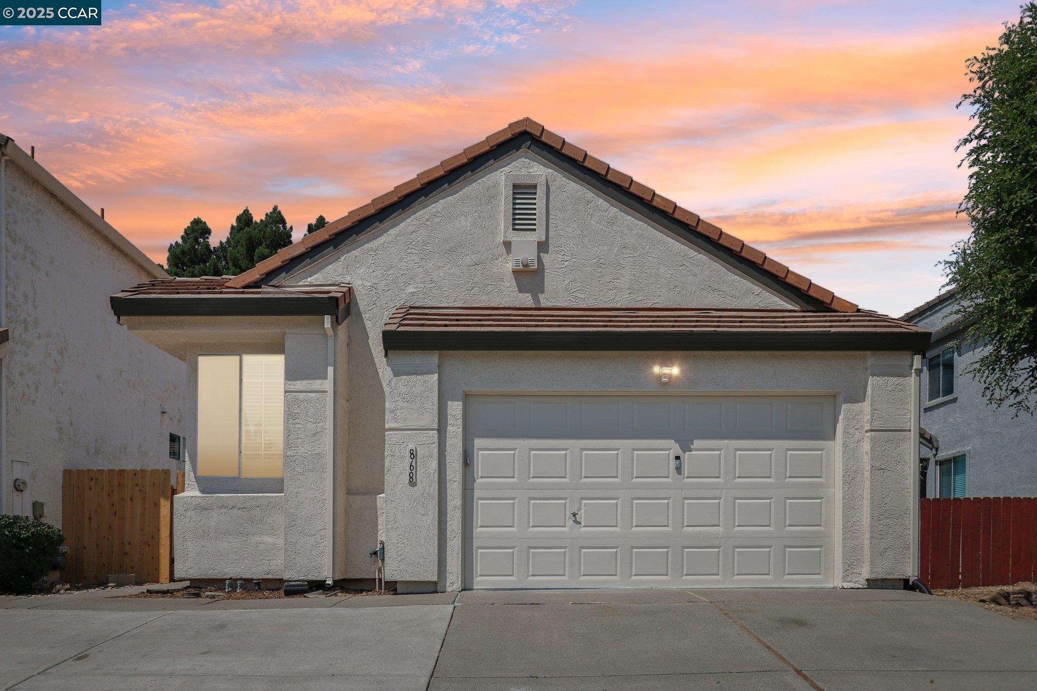 Detail Gallery Image 1 of 46 For 868 Clifton Way, Vacaville,  CA 95688 - 3 Beds | 2 Baths