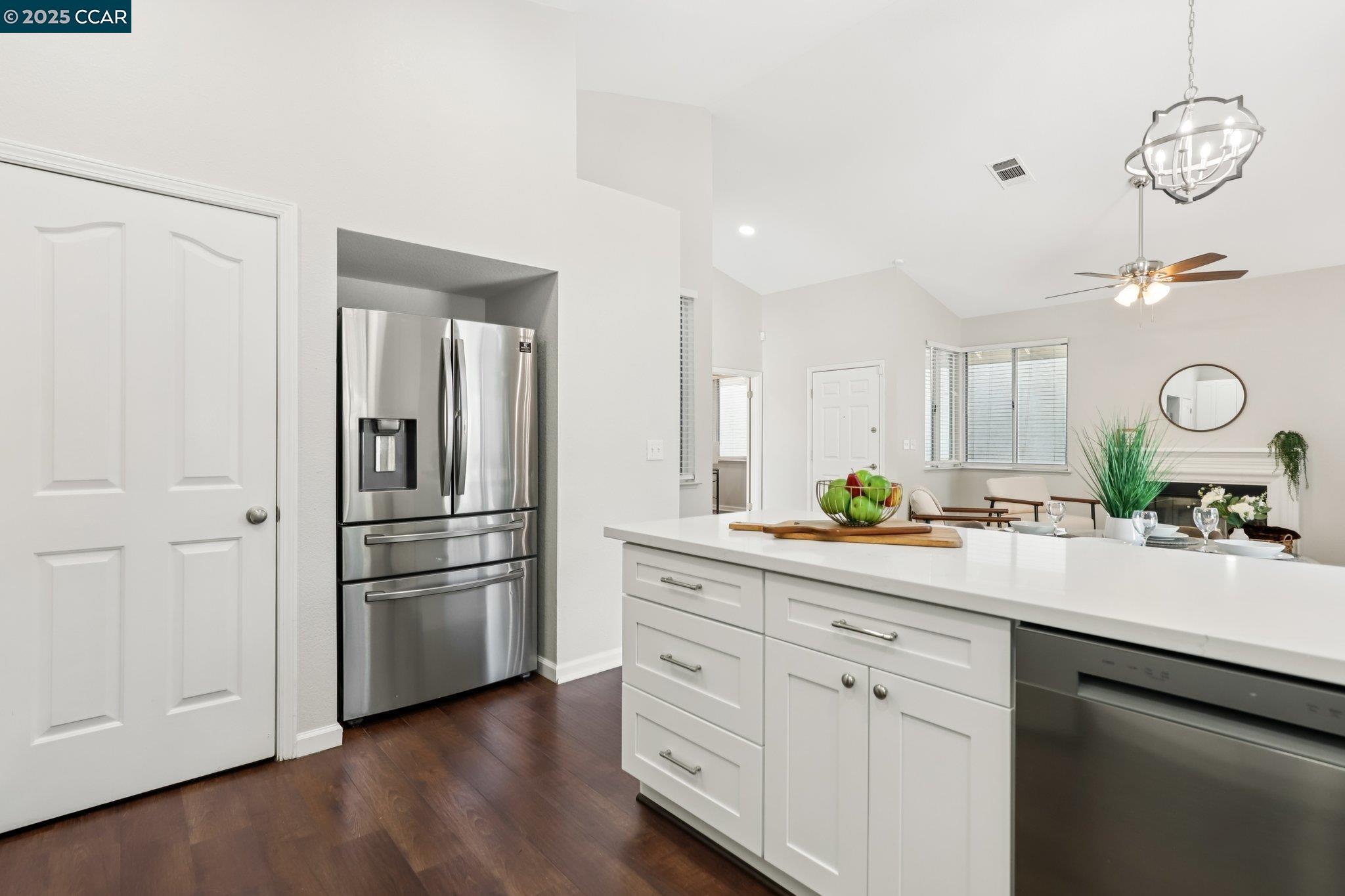 Detail Gallery Image 16 of 46 For 868 Clifton Way, Vacaville,  CA 95688 - 3 Beds | 2 Baths
