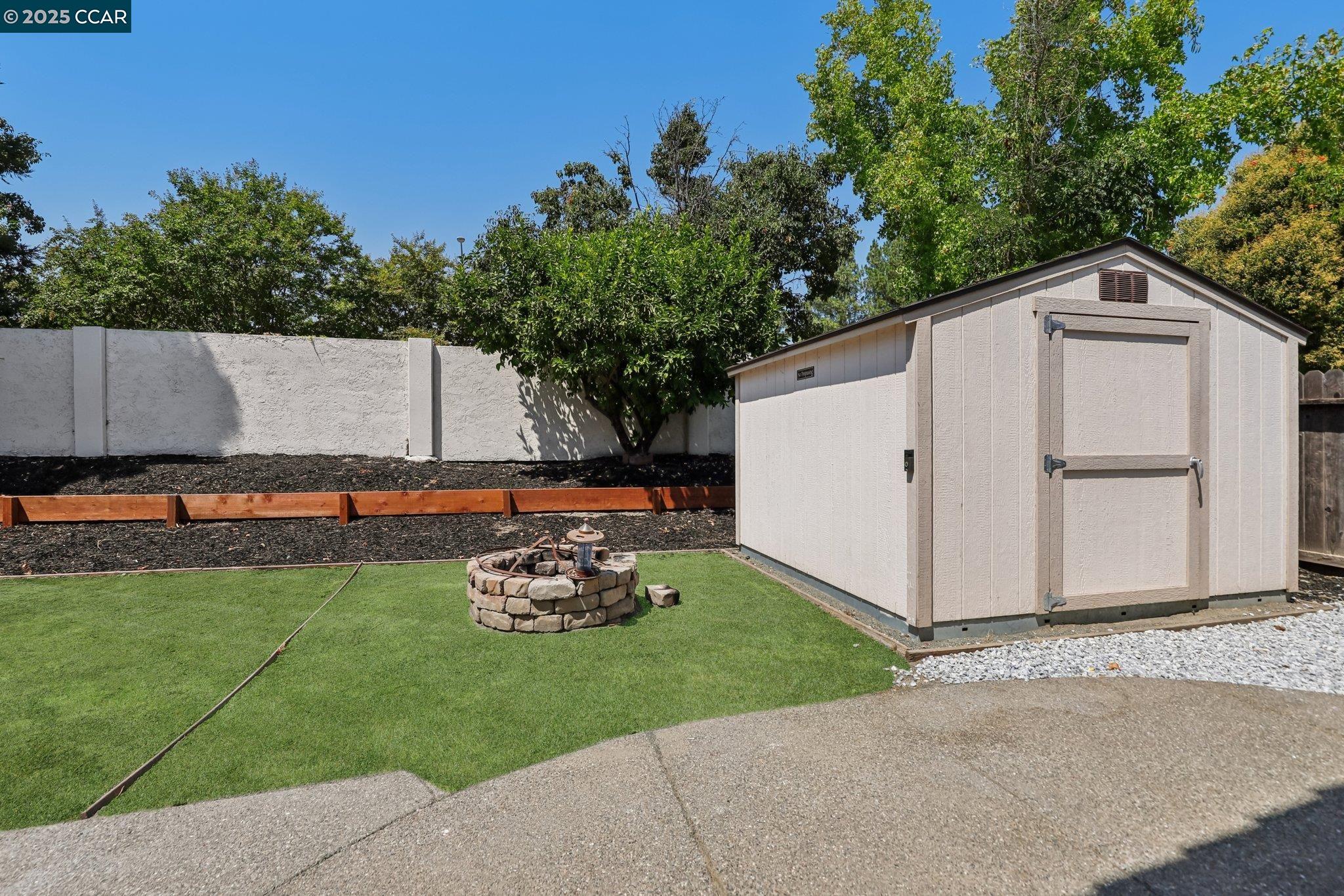 Detail Gallery Image 33 of 46 For 868 Clifton Way, Vacaville,  CA 95688 - 3 Beds | 2 Baths