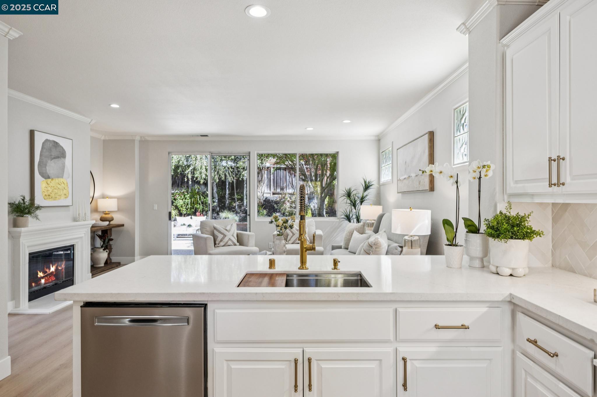 Detail Gallery Image 25 of 60 For 24 Volterra Ct, Danville,  CA 94526 - 5 Beds | 3 Baths