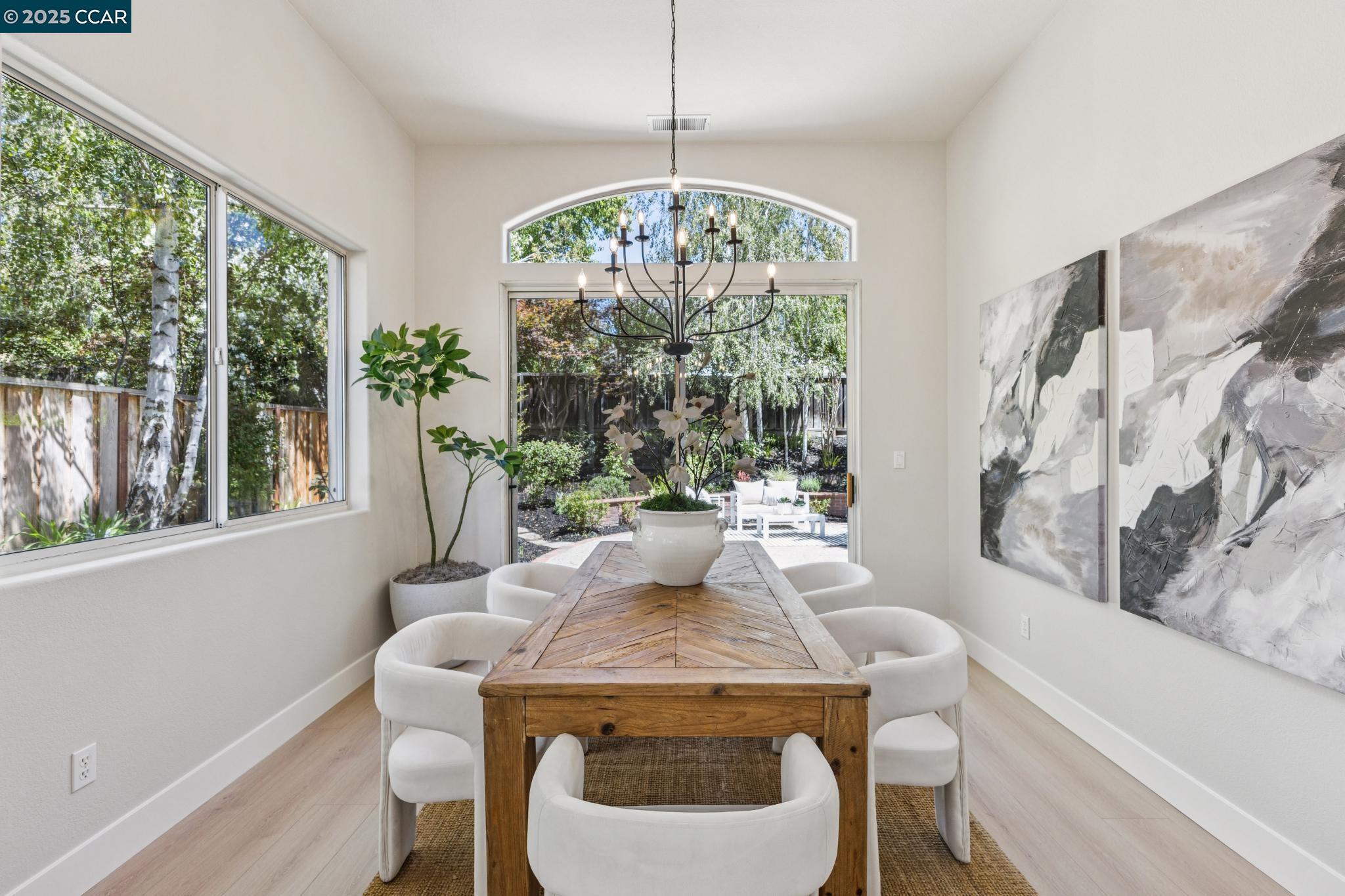 Detail Gallery Image 9 of 60 For 24 Volterra Ct, Danville,  CA 94526 - 5 Beds | 3 Baths