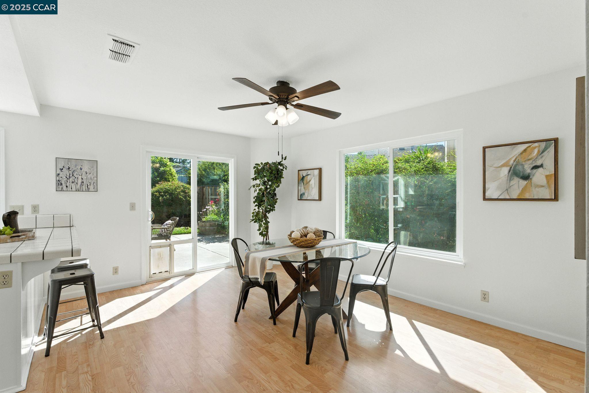 Detail Gallery Image 13 of 40 For 1817 Sinclair Dr, Pleasanton,  CA 94588 - 4 Beds | 2/1 Baths