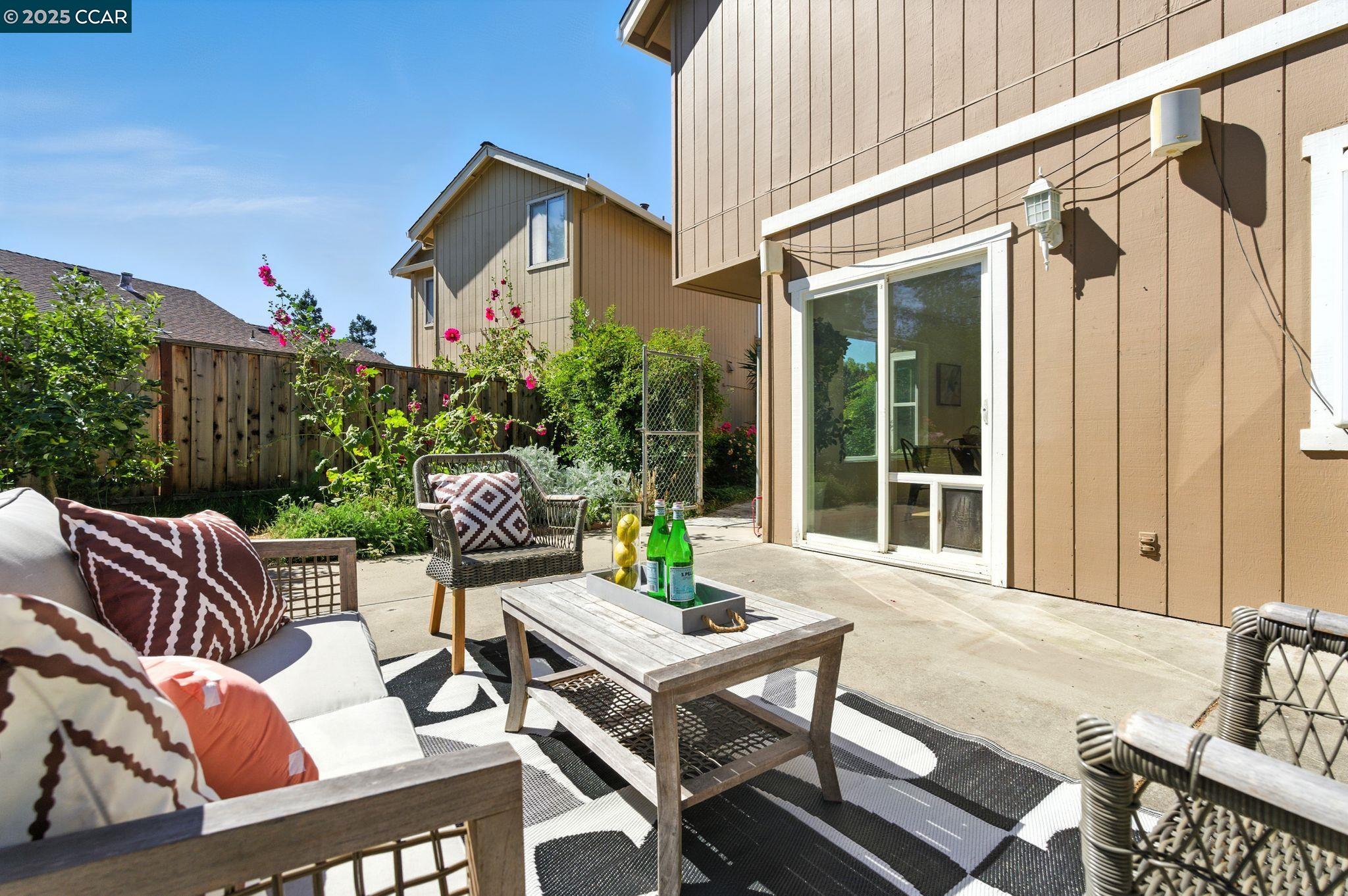 Detail Gallery Image 30 of 40 For 1817 Sinclair Dr, Pleasanton,  CA 94588 - 4 Beds | 2/1 Baths