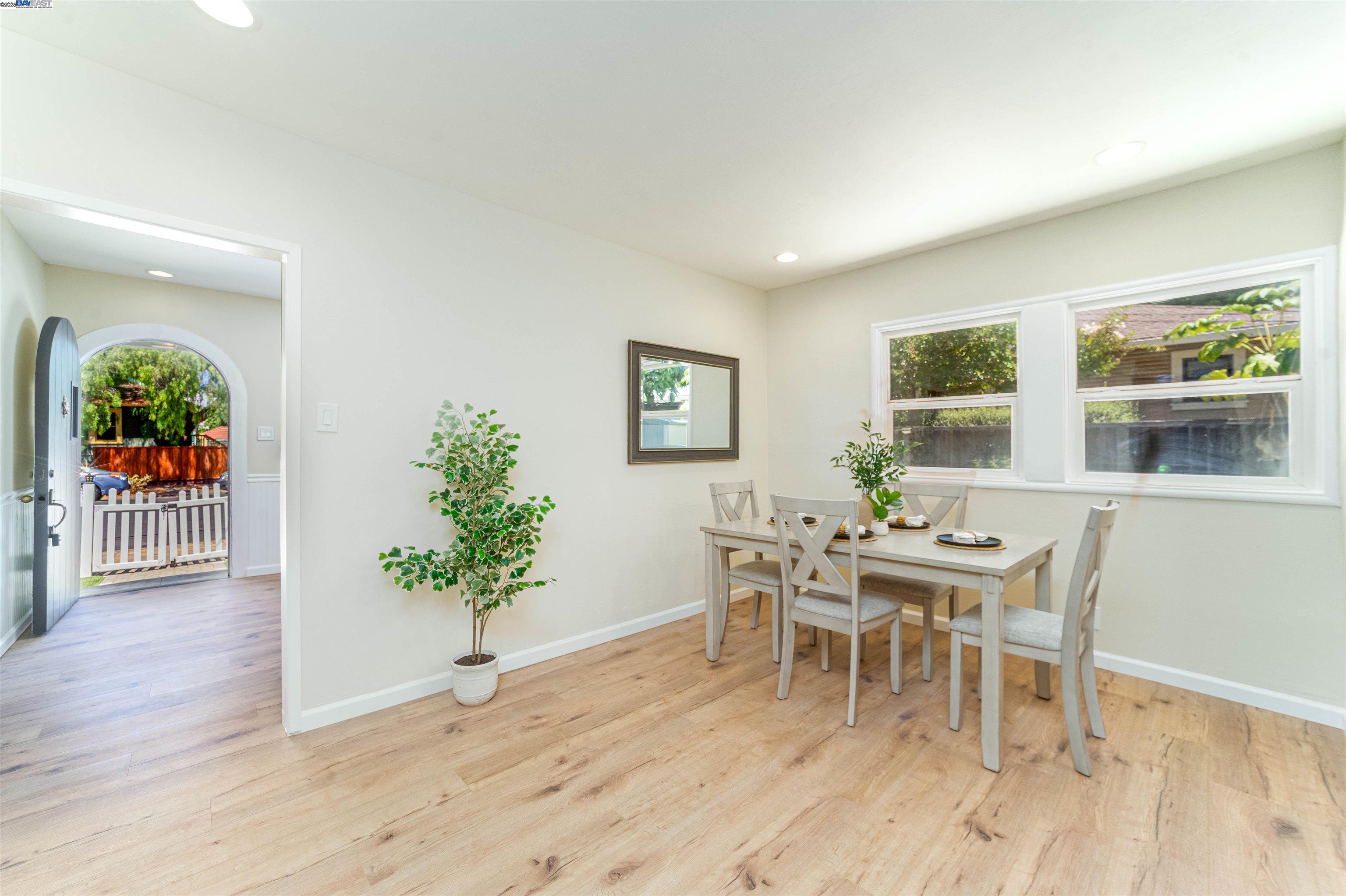 Detail Gallery Image 13 of 49 For 1174 Lexington St, Santa Clara,  CA 95050 - 2 Beds | 1 Baths