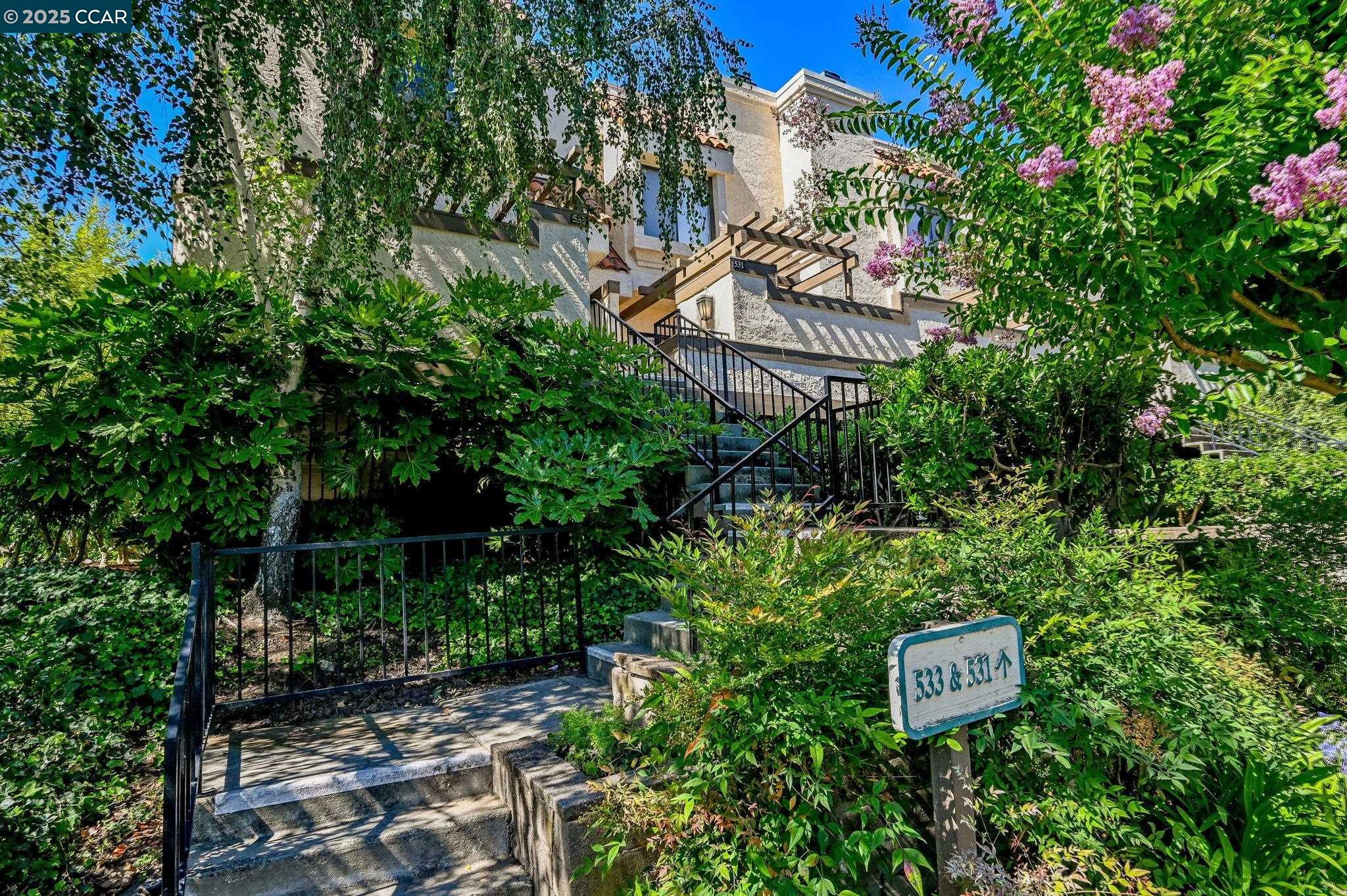 More Details about MLS # 41107426 : 533 PIMLICO CT