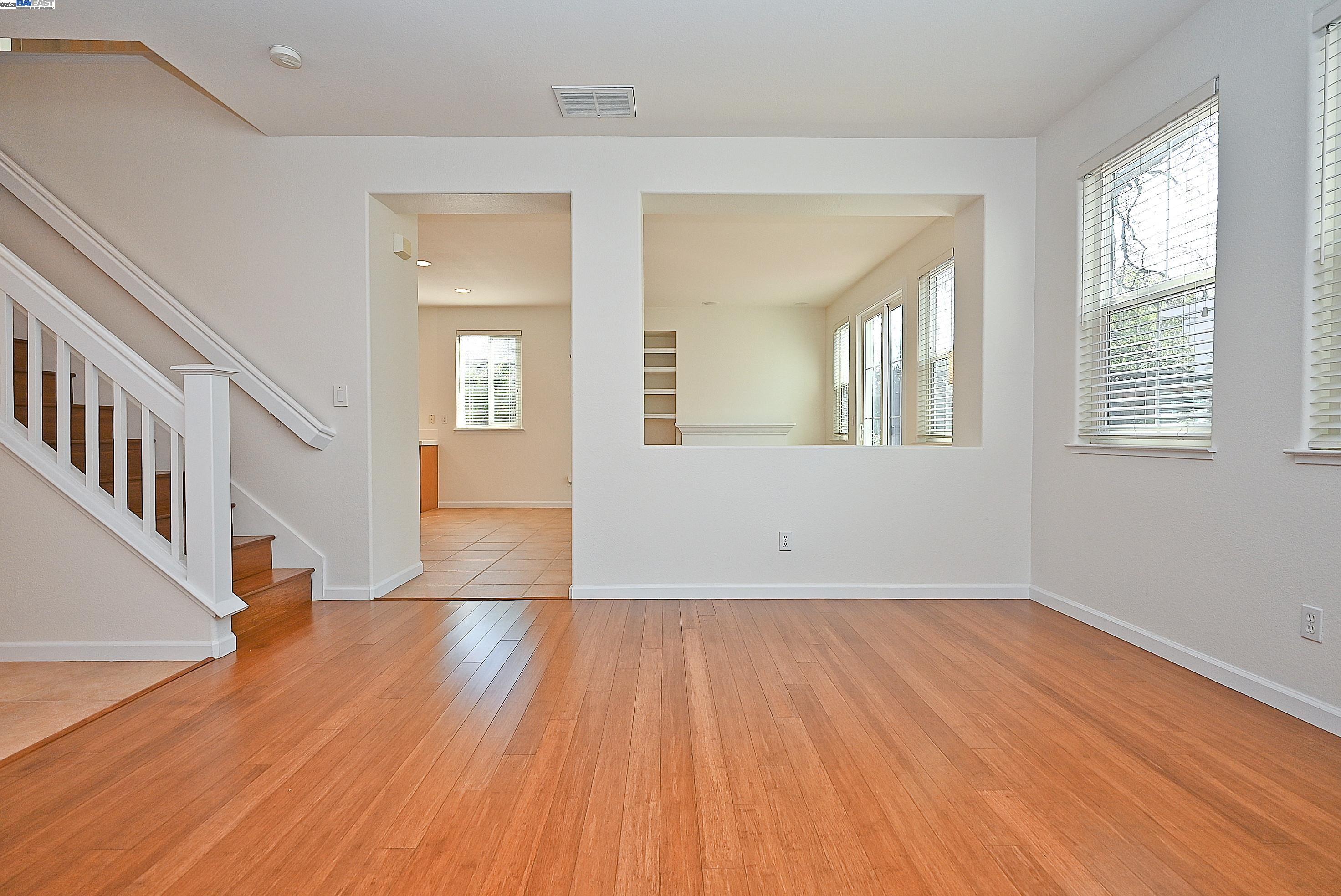 Detail Gallery Image 3 of 33 For 4189 Tessa Pl, Pleasanton,  CA 94566 - 4 Beds | 2/1 Baths