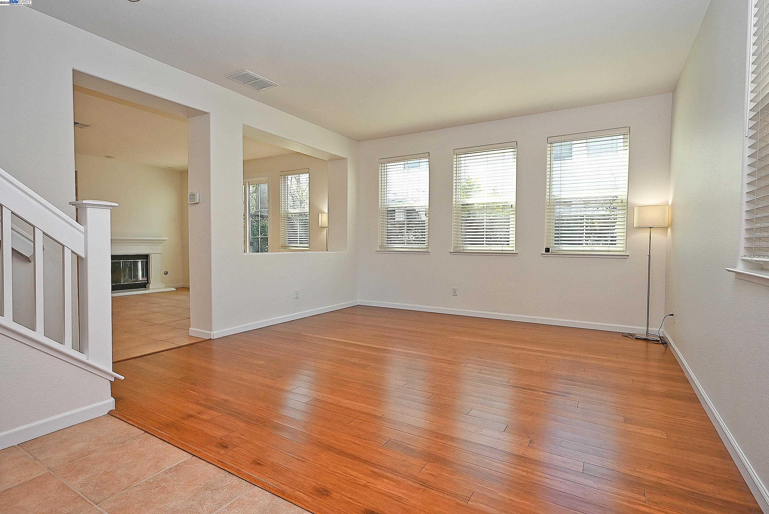 Detail Gallery Image 4 of 33 For 4189 Tessa Pl, Pleasanton,  CA 94566 - 4 Beds | 2/1 Baths