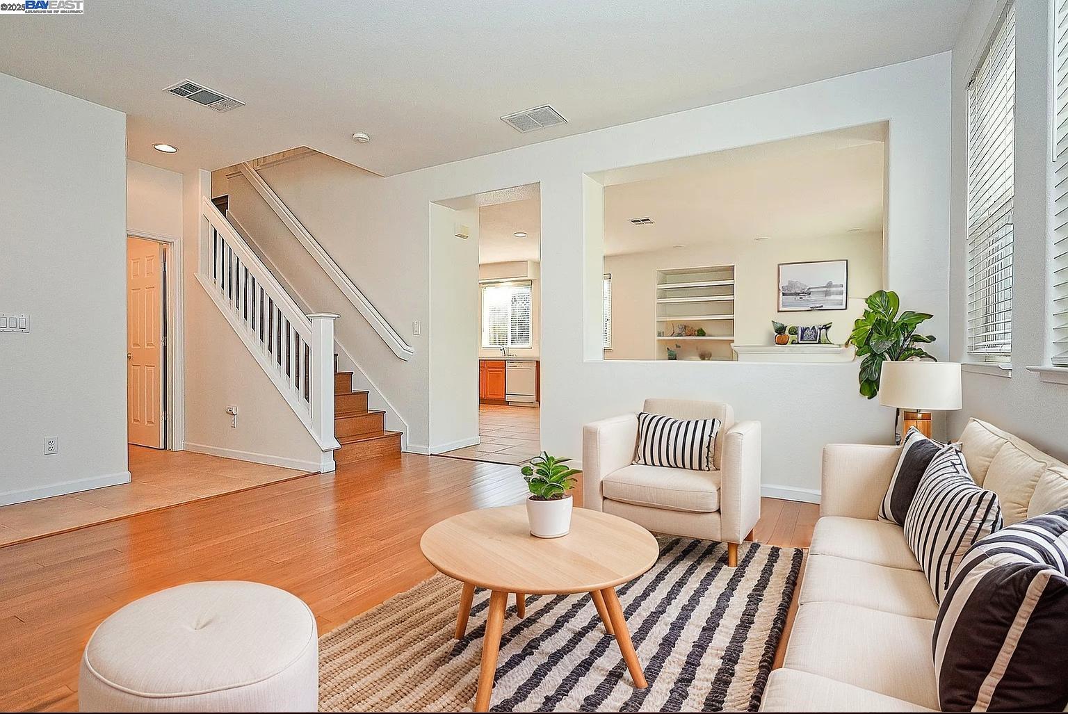 Detail Gallery Image 6 of 41 For 4189 Tessa Pl, Pleasanton,  CA 94566 - 4 Beds | 2/1 Baths