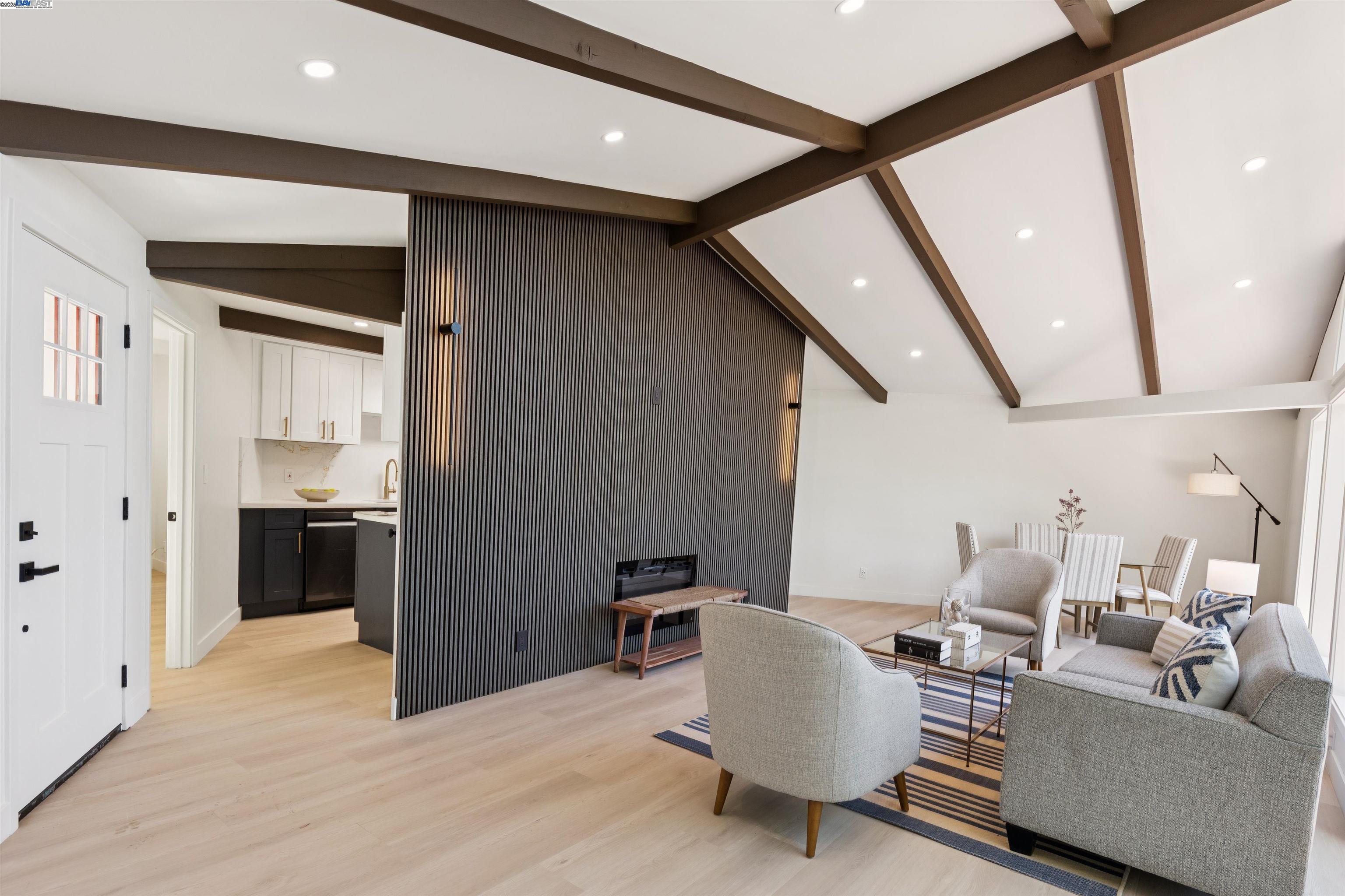 Detail Gallery Image 14 of 37 For 723 Redwood Rd, San Anselmo,  CA 94960 - 2 Beds | 1 Baths