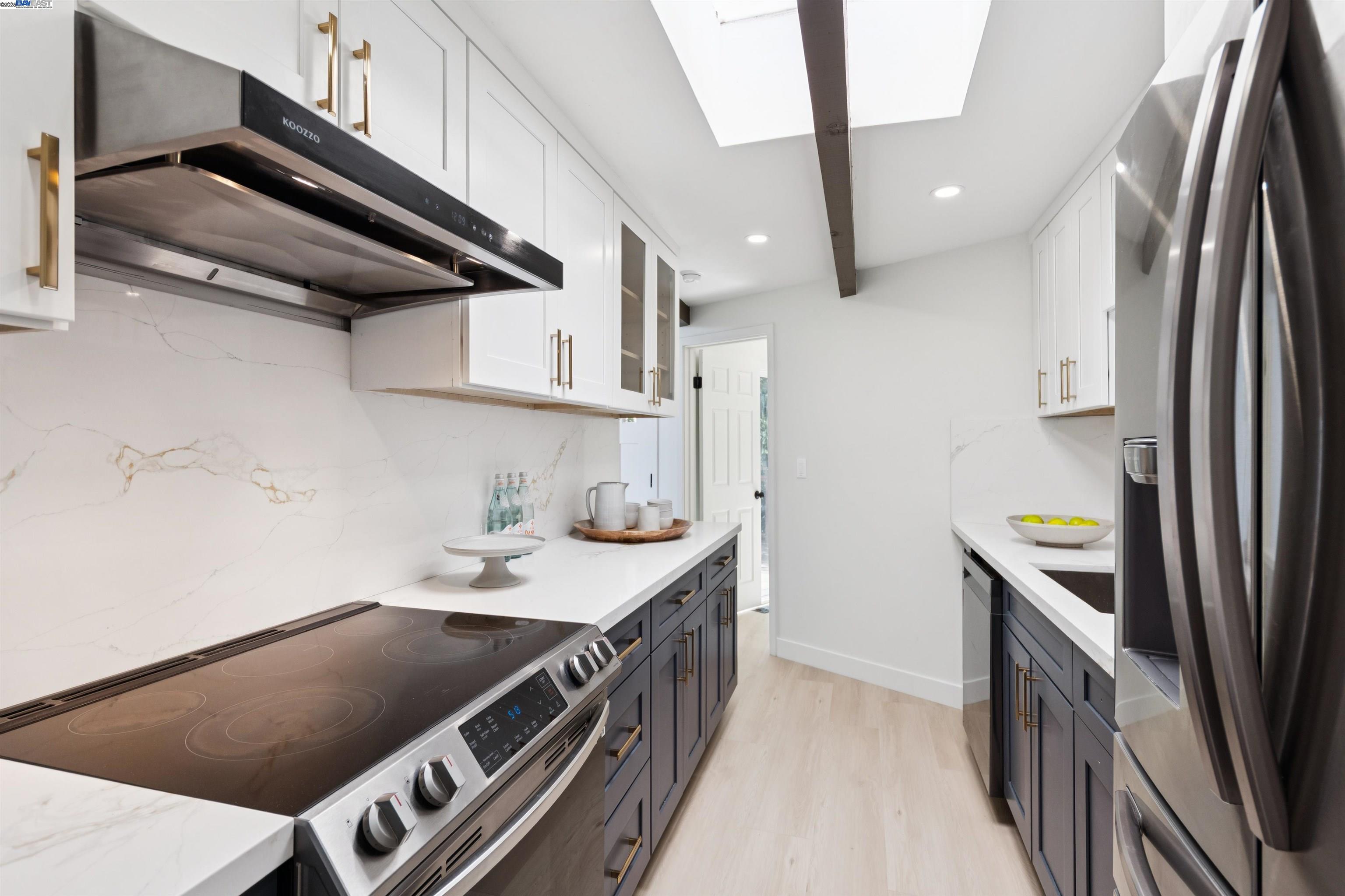 Detail Gallery Image 15 of 37 For 723 Redwood Rd, San Anselmo,  CA 94960 - 2 Beds | 1 Baths