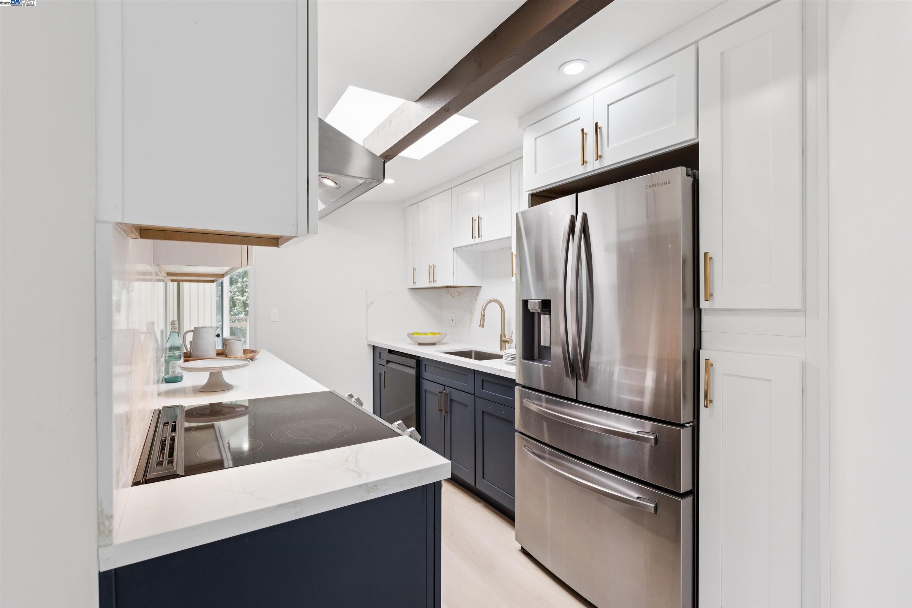 Detail Gallery Image 16 of 37 For 723 Redwood Rd, San Anselmo,  CA 94960 - 2 Beds | 1 Baths