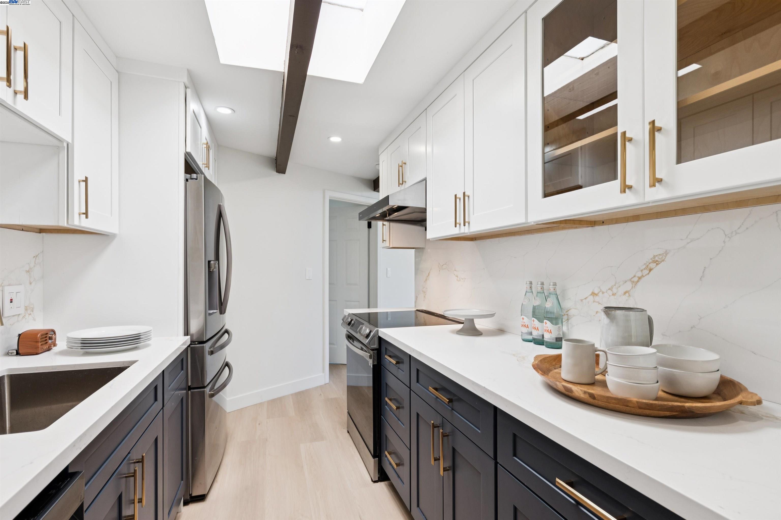 Detail Gallery Image 17 of 37 For 723 Redwood Rd, San Anselmo,  CA 94960 - 2 Beds | 1 Baths