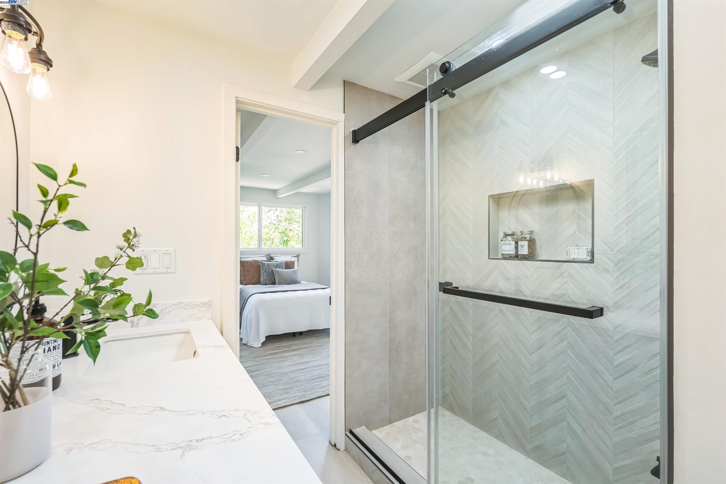Detail Gallery Image 26 of 37 For 723 Redwood Rd, San Anselmo,  CA 94960 - 2 Beds | 1 Baths