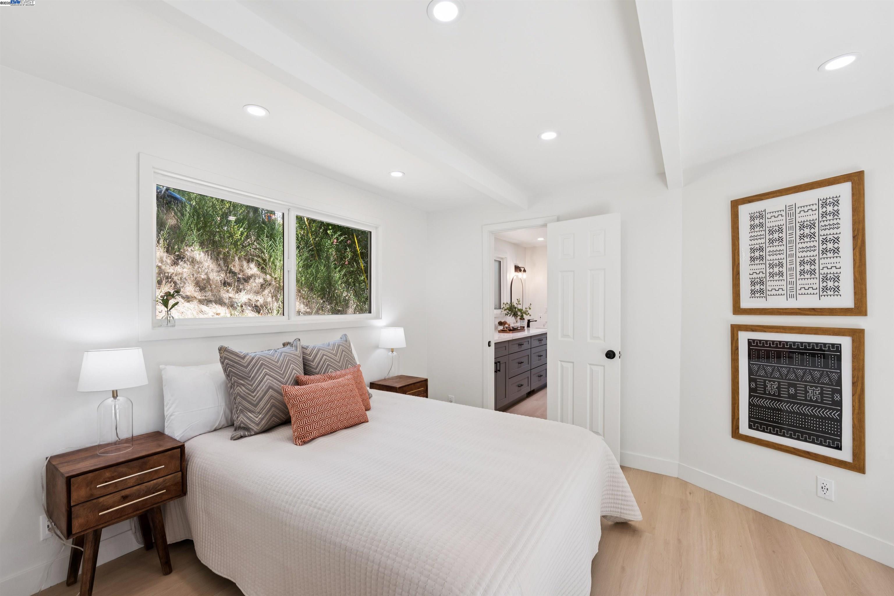 Detail Gallery Image 29 of 37 For 723 Redwood Rd, San Anselmo,  CA 94960 - 2 Beds | 1 Baths