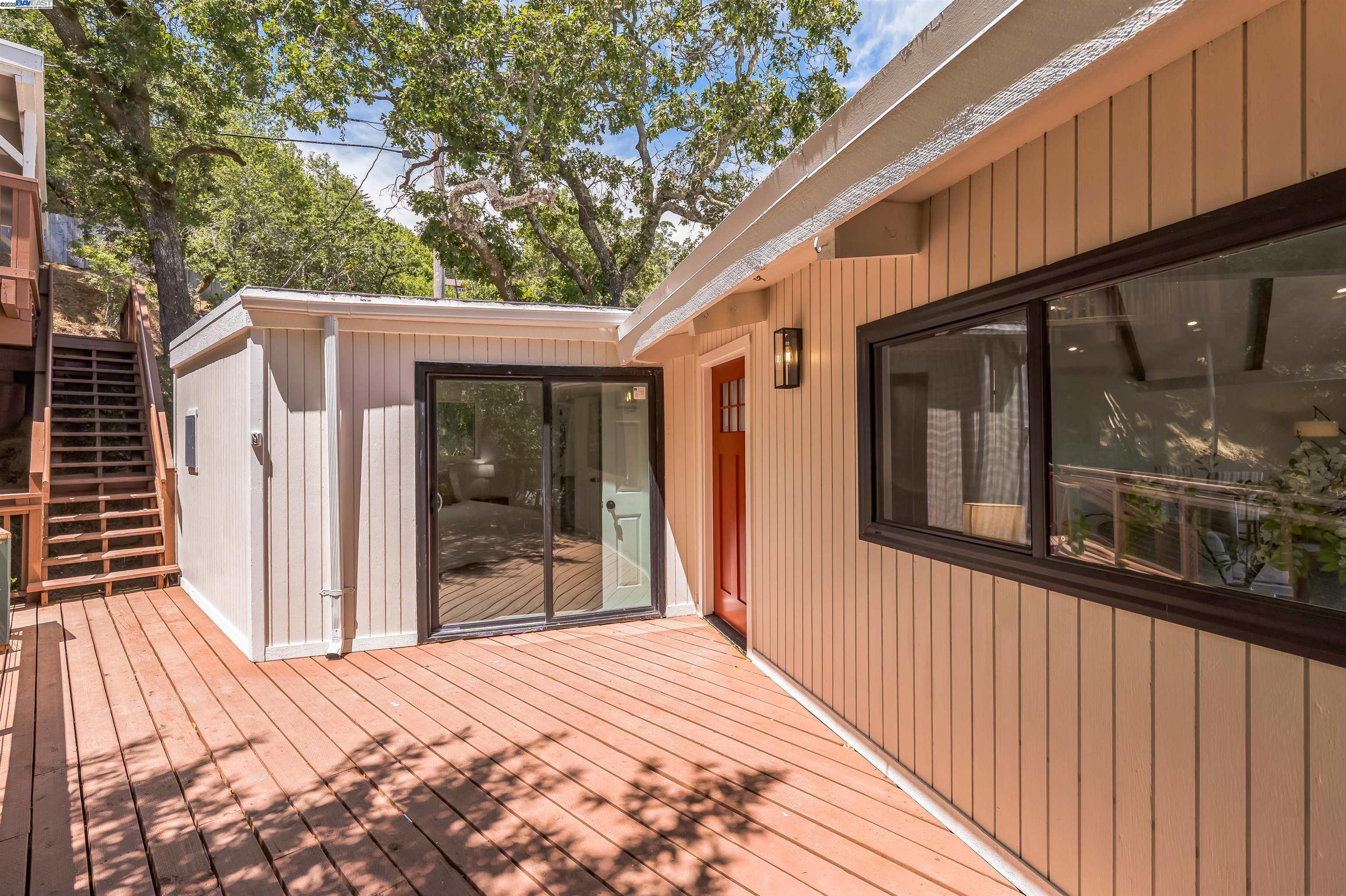 Detail Gallery Image 6 of 37 For 723 Redwood Rd, San Anselmo,  CA 94960 - 2 Beds | 1 Baths