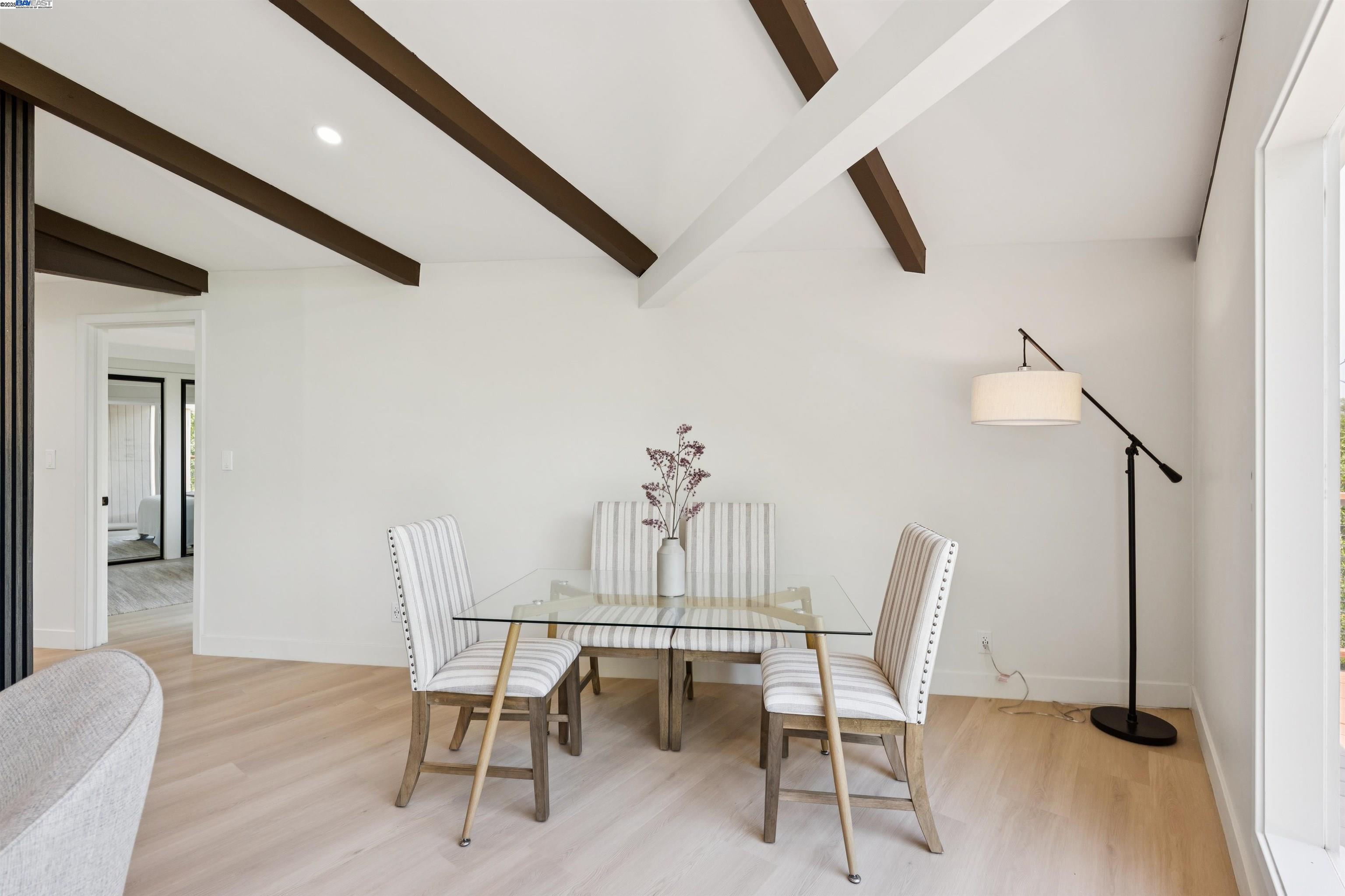 Detail Gallery Image 10 of 37 For 723 Redwood Rd, San Anselmo,  CA 94960 - 2 Beds | 1 Baths