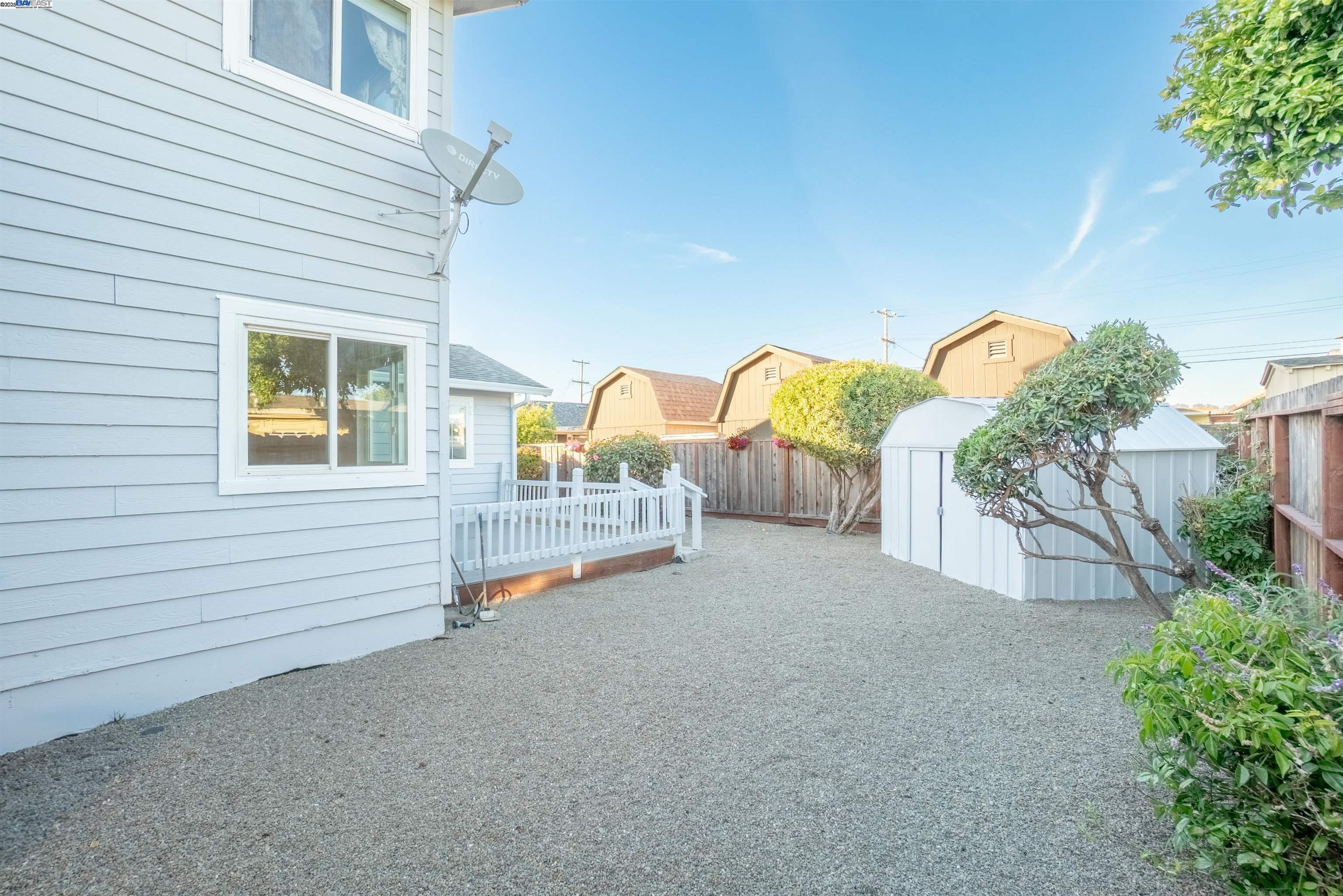 Detail Gallery Image 31 of 32 For 14466 Acacia St, San Leandro,  CA 94579 - 4 Beds | 2 Baths