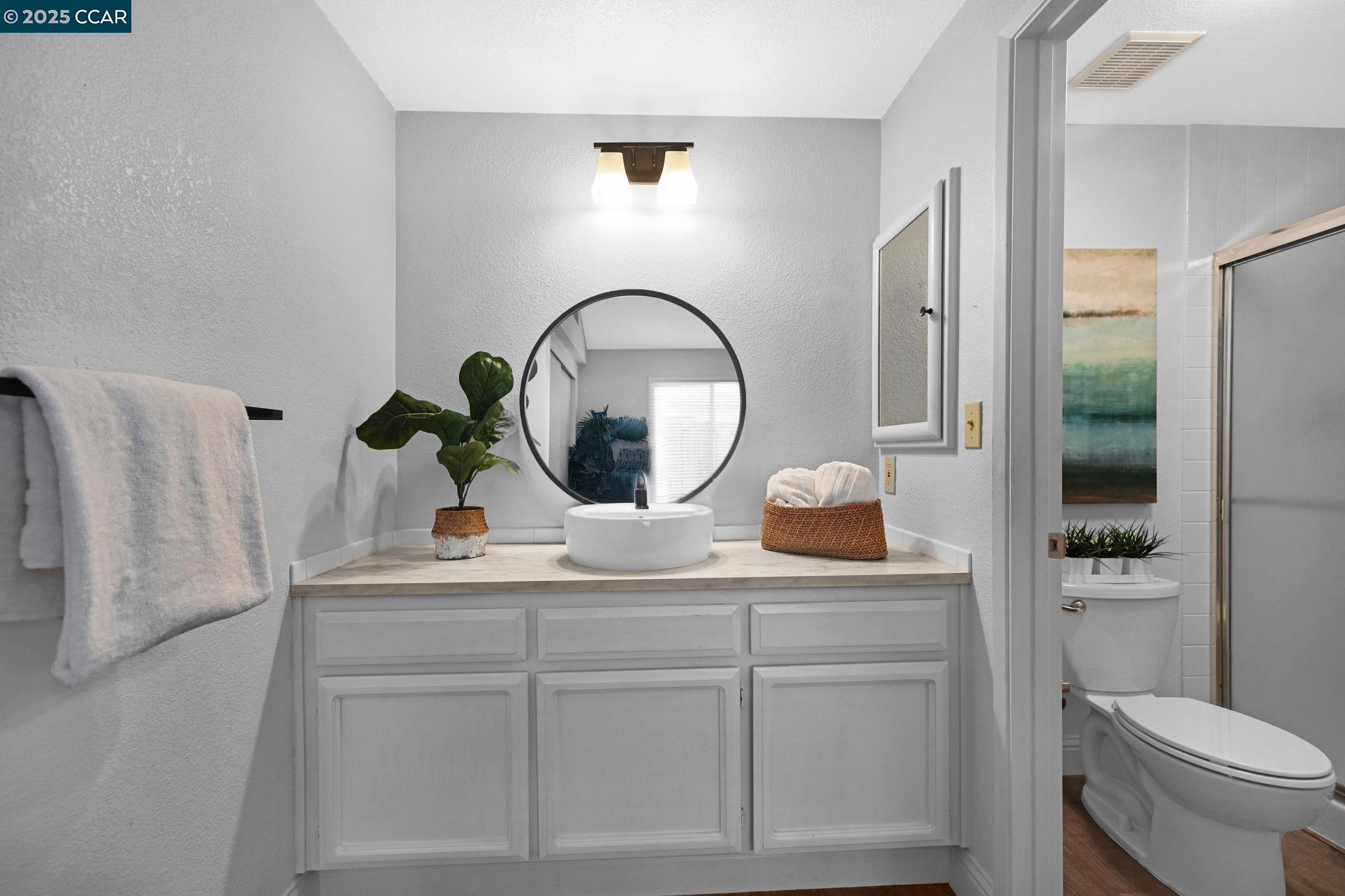 Detail Gallery Image 12 of 24 For 2140 Eastview Pl, Martinez,  CA 94553 - 3 Beds | 2 Baths