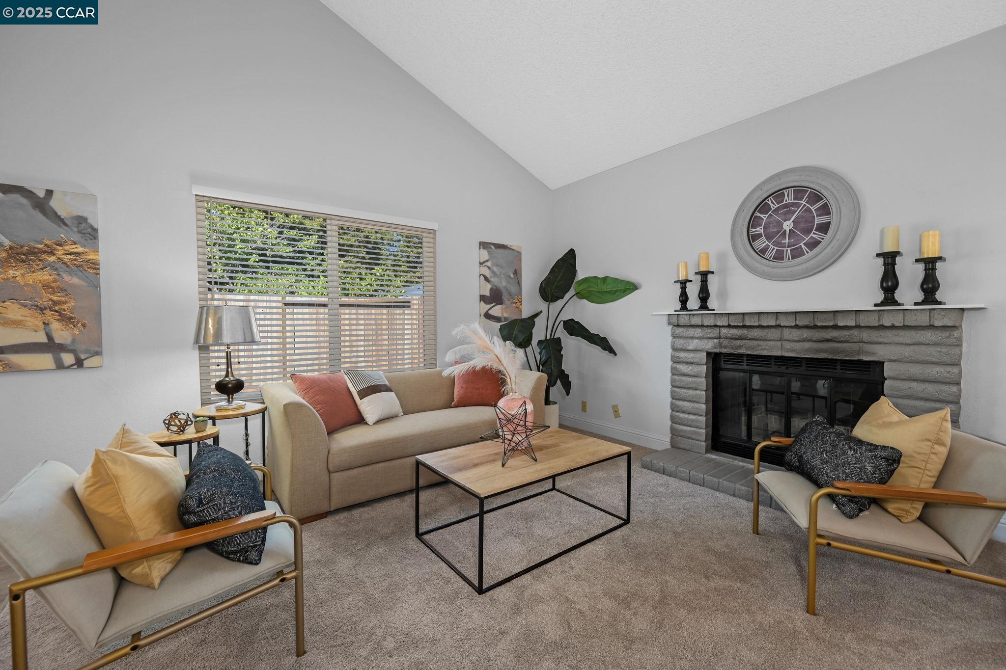 Photo #3: 41107432 Listing 