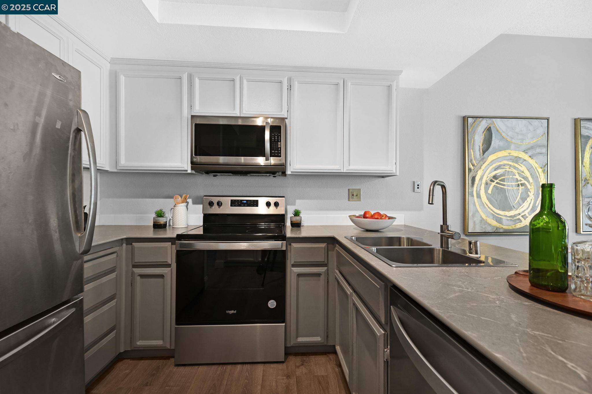Photo #6: 41107432 Listing 