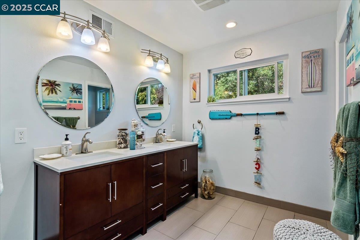 Detail Gallery Image 21 of 30 For 1734 Cape Ct, Walnut Creek,  CA 94598 - 3 Beds | 2 Baths