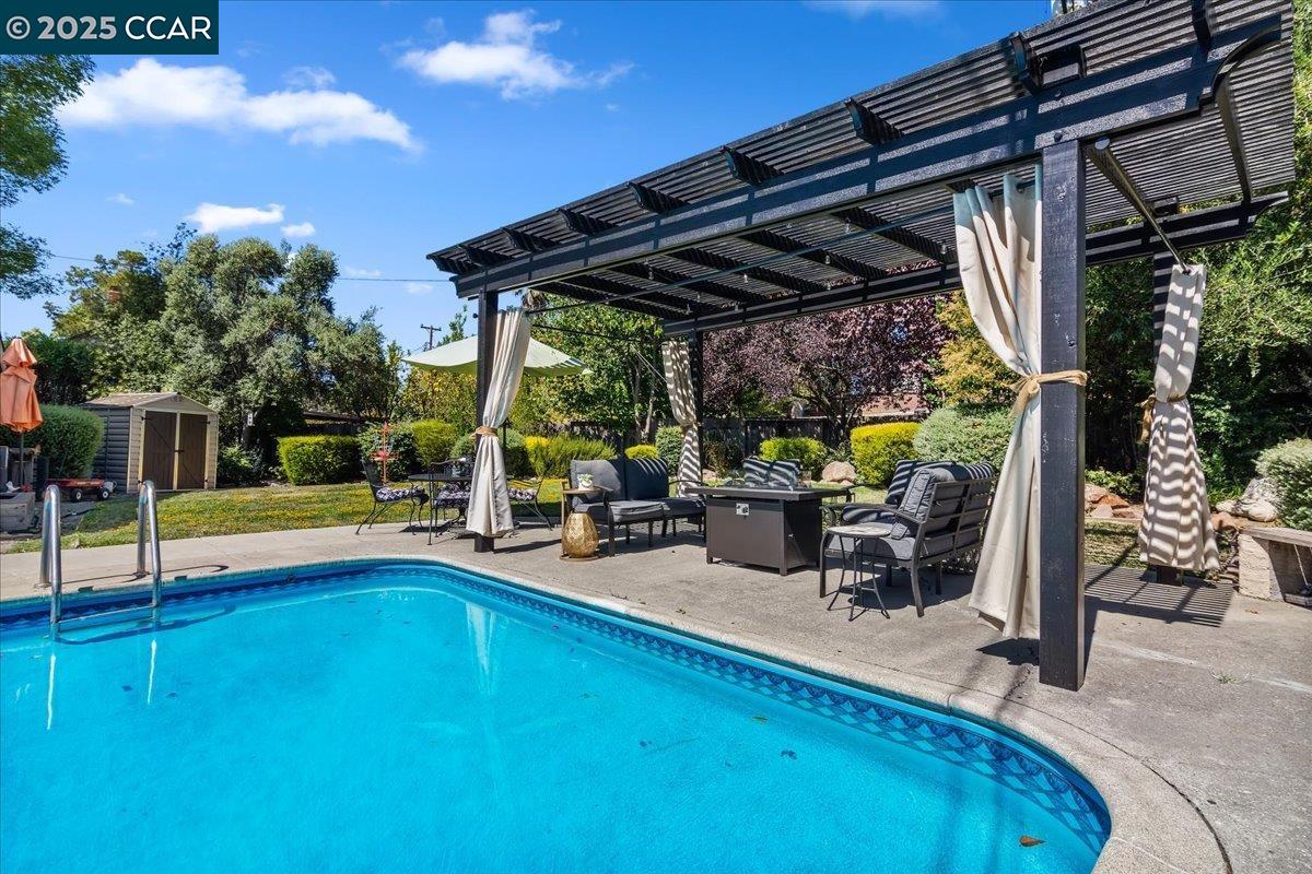 Detail Gallery Image 24 of 30 For 1734 Cape Ct, Walnut Creek,  CA 94598 - 3 Beds | 2 Baths