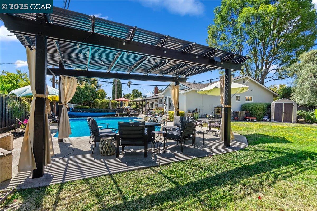 Detail Gallery Image 25 of 30 For 1734 Cape Ct, Walnut Creek,  CA 94598 - 3 Beds | 2 Baths