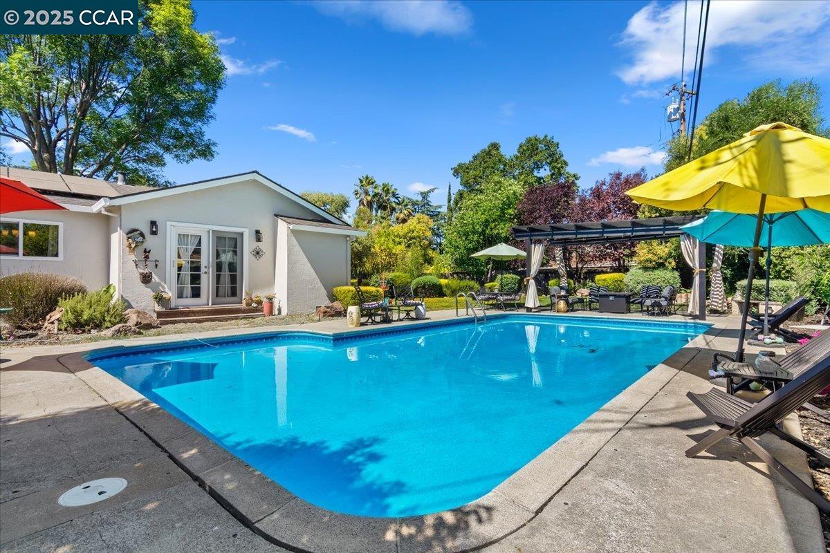 Detail Gallery Image 26 of 30 For 1734 Cape Ct, Walnut Creek,  CA 94598 - 3 Beds | 2 Baths