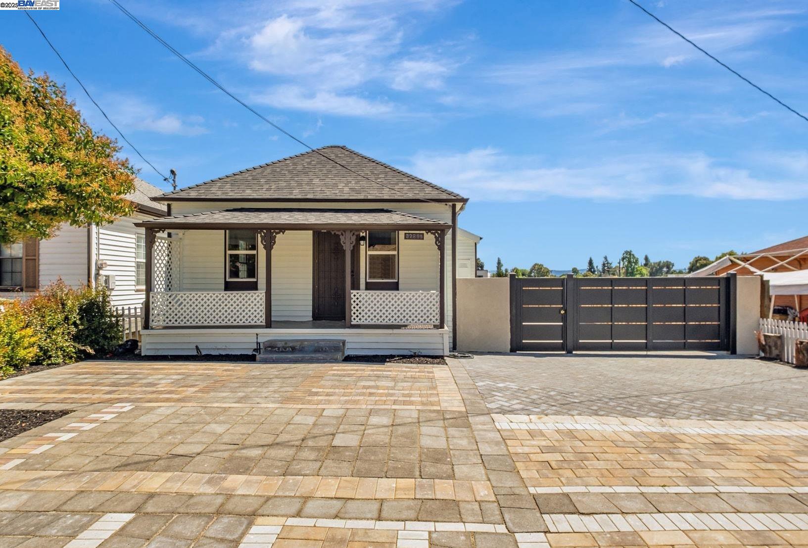 Detail Gallery Image 1 of 1 For 37295 Mission Blvd, Fremont,  CA 94536 - 2 Beds | 2 Baths