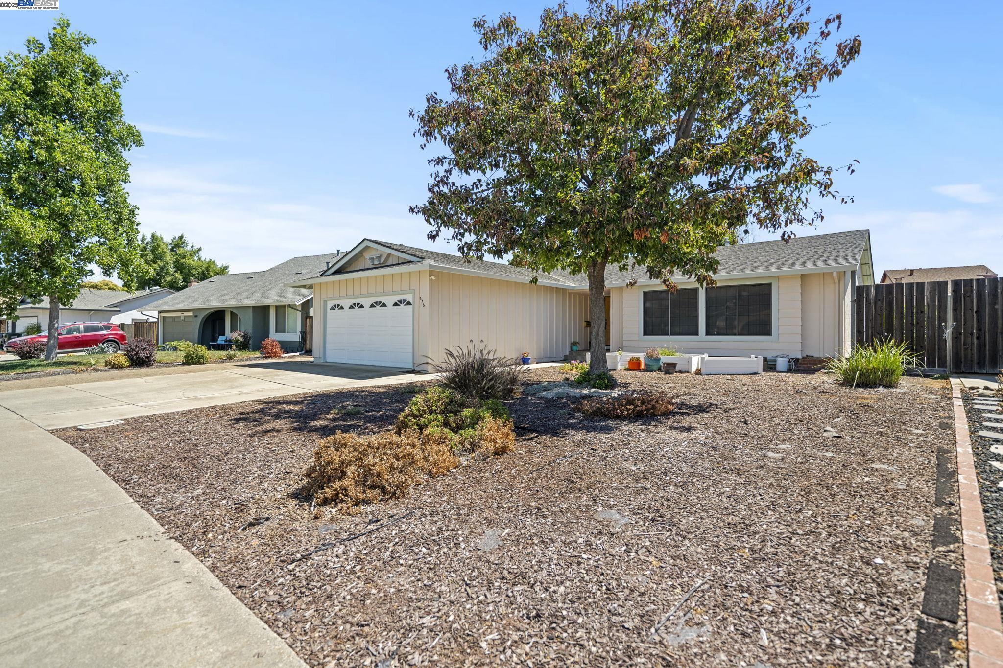 Detail Gallery Image 3 of 49 For 676 Colusa Way, Livermore,  CA 94551 - 3 Beds | 2 Baths
